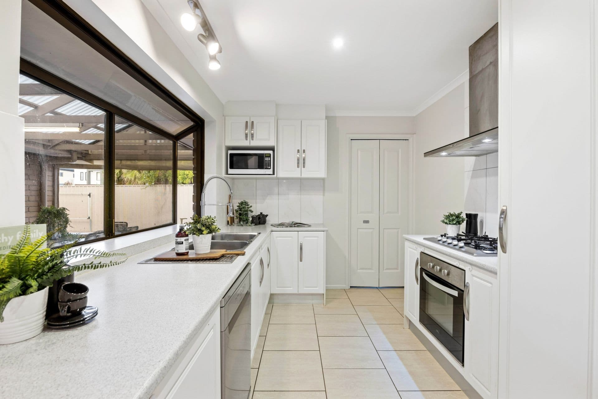 57 Cliff Avenue, Port Noarlunga South, SA, 5167, Port Noarlunga South - Thumbnail 8