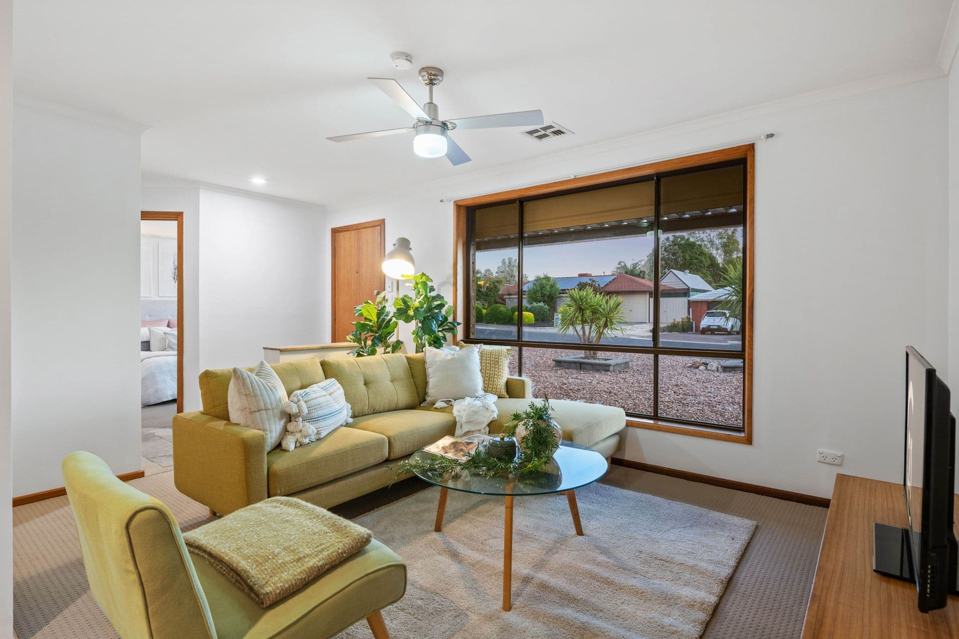12 Derek Crescent, Morphett Vale, SA, 5162, Morphett Vale - Thumbnail 3