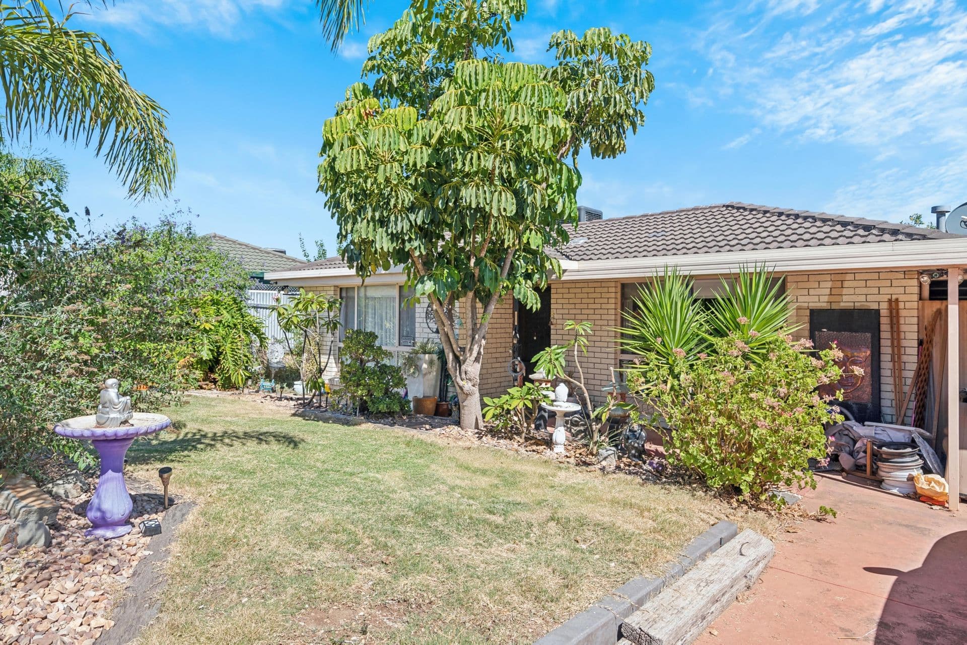 8 Kingfisher Road, Noarlunga Downs, SA, 5168, Noarlunga Downs - Thumbnail 2