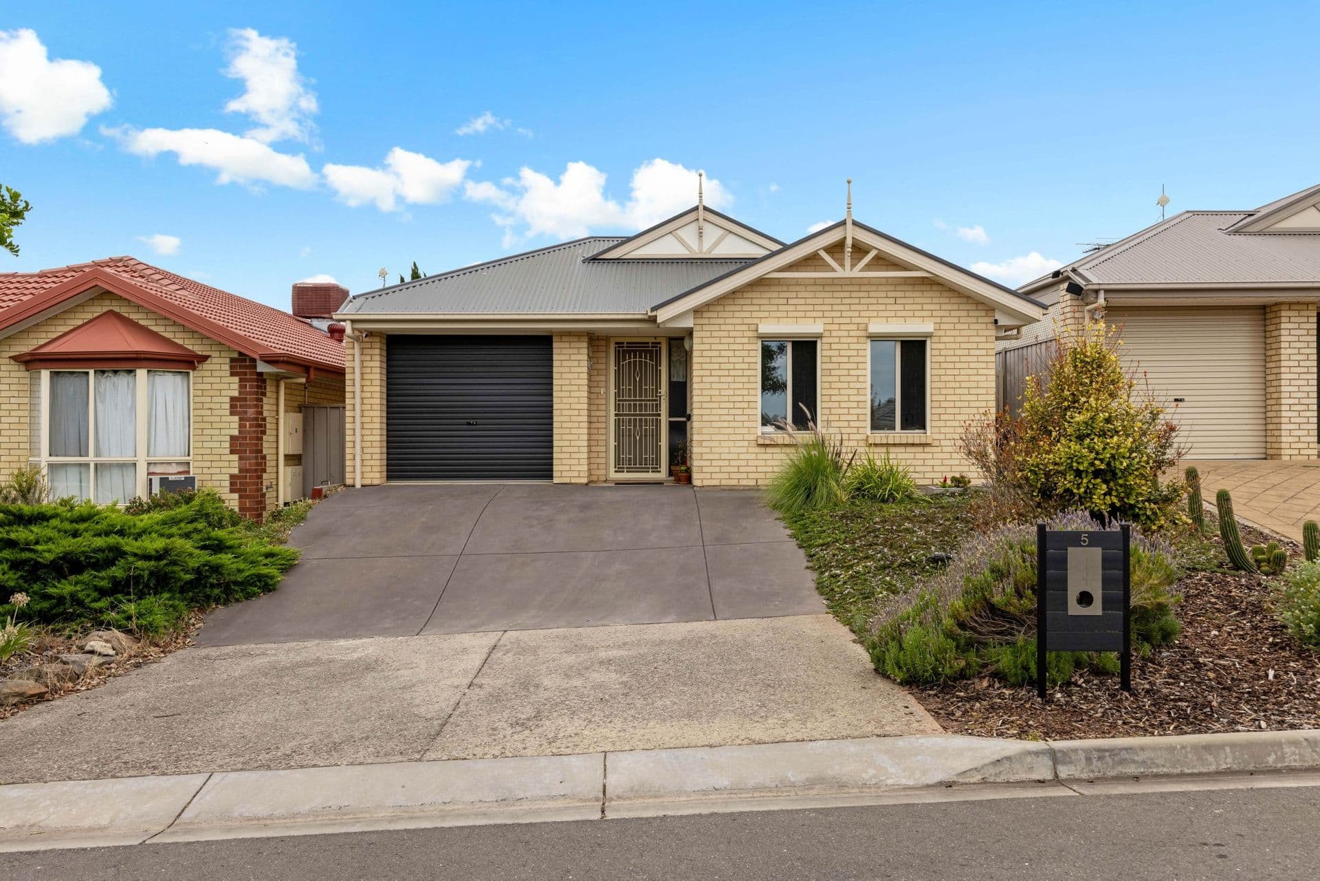 5 Sabella Place, Noarlunga Downs, SA, 5168, Noarlunga Downs - Thumbnail 2