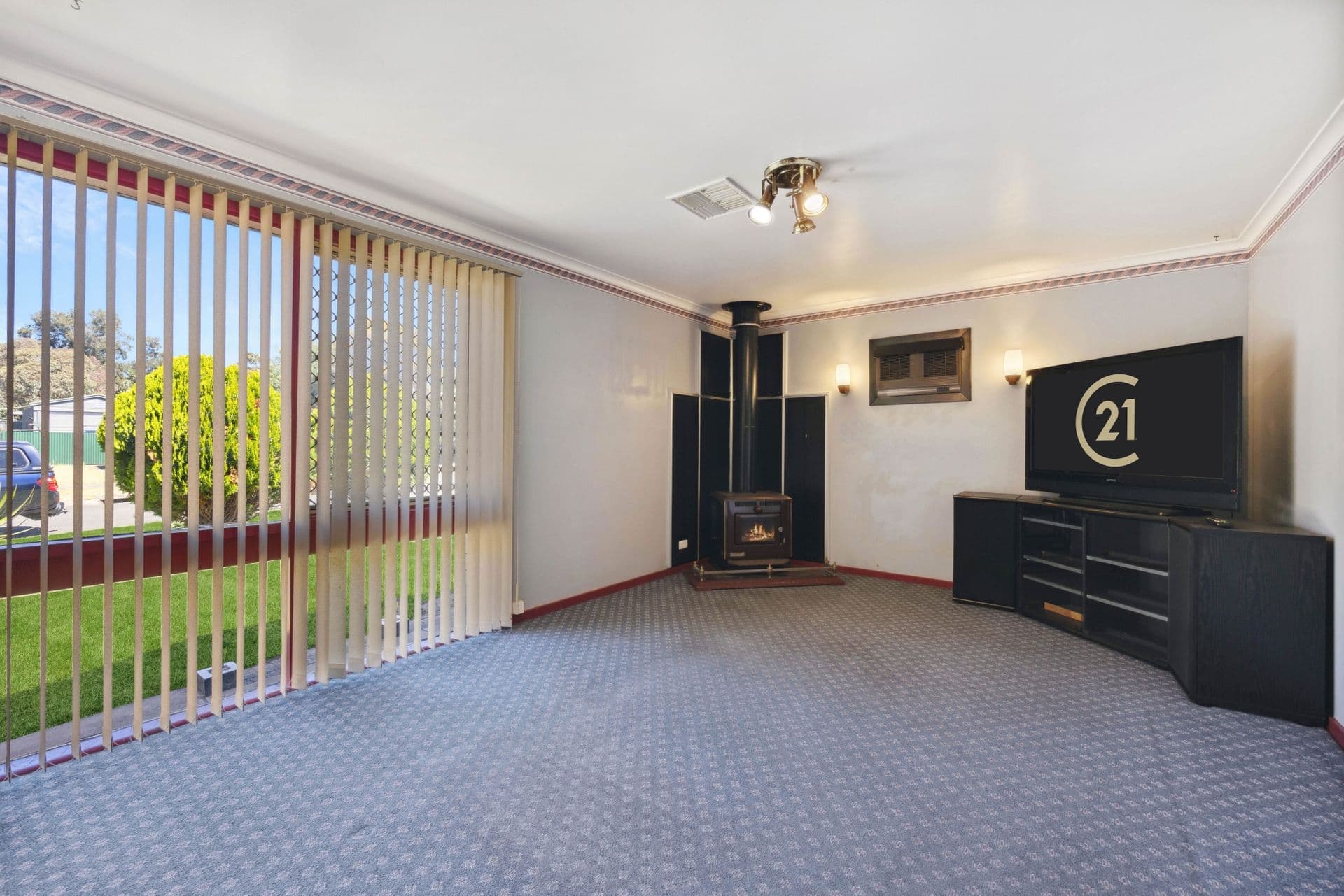 18 Diana Crescent, Morphett Vale, SA, 5162, Morphett Vale - Thumbnail 3
