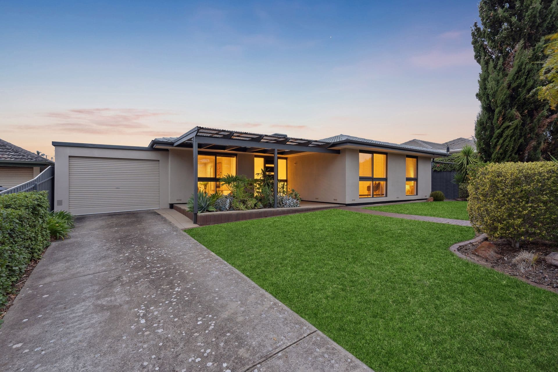 6 Atkins Crescent, Morphett Vale, SA, 5162, Morphett Vale - Thumbnail 2