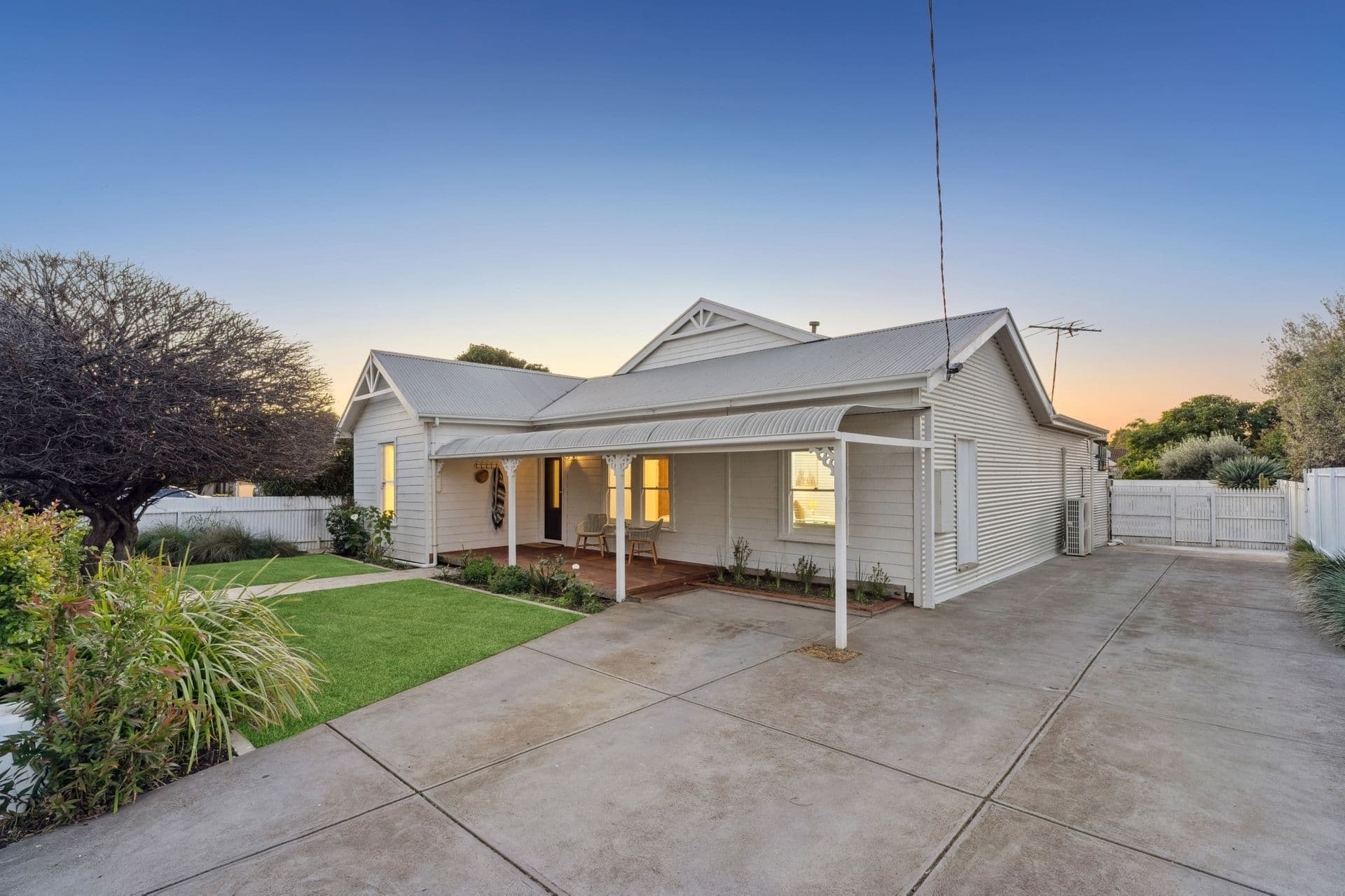 9 Petersen Crescent, Port Noarlunga, SA, 5167, Port Noarlunga - Thumbnail 2