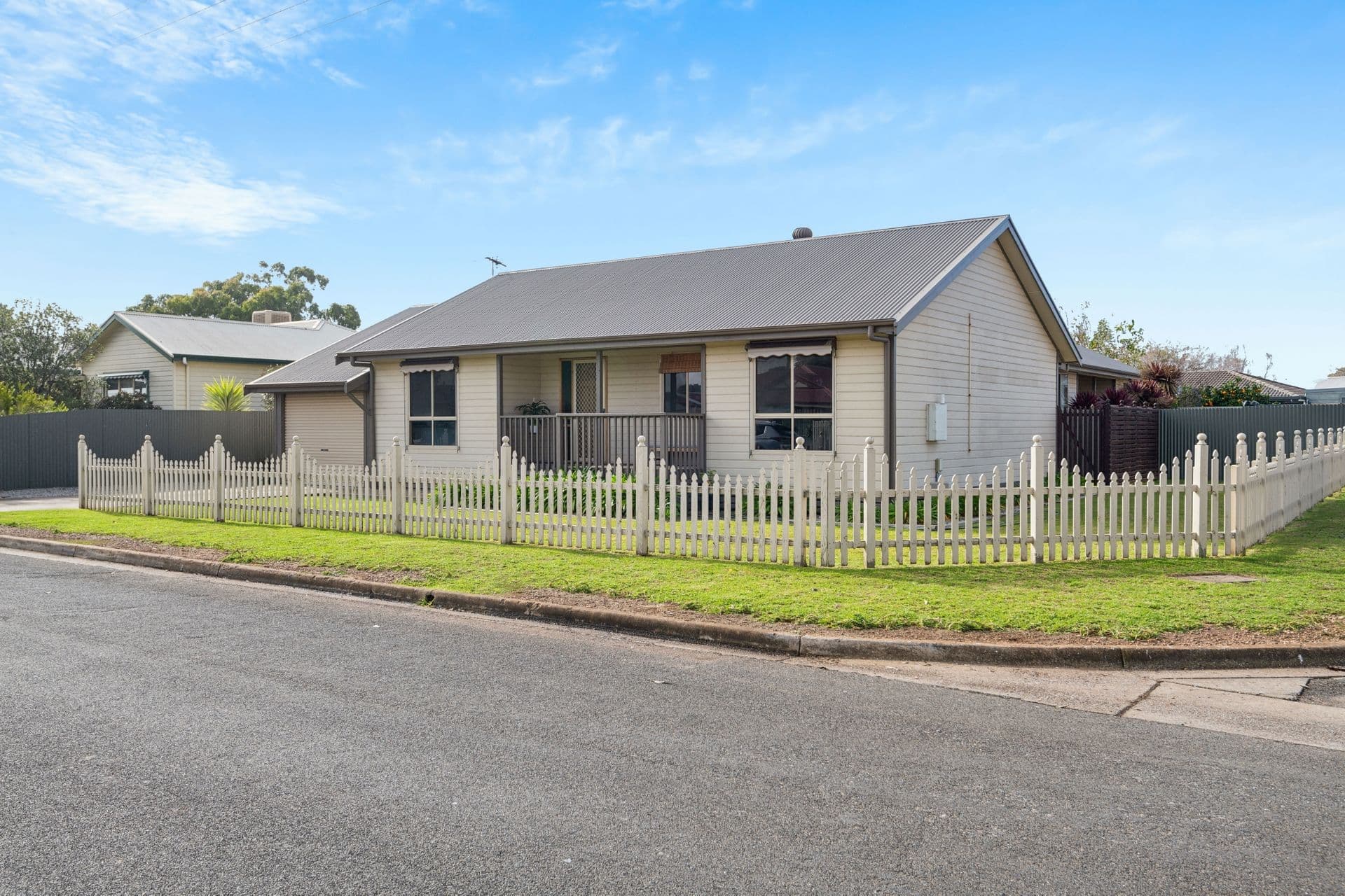8 Shephard Road, Aldinga Beach, SA, 5173, Aldinga Beach - Thumbnail 2