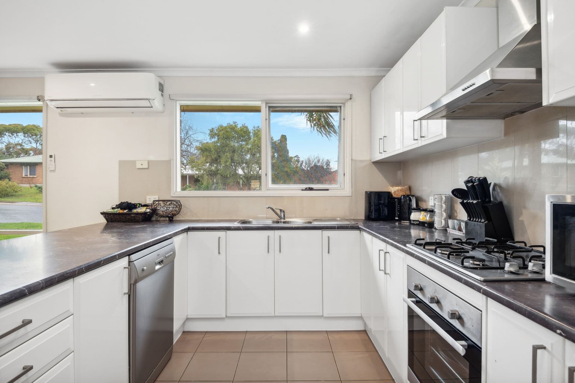 14 Kingfisher Road, Noarlunga Downs, SA, 5168, Noarlunga Downs - Thumbnail 7
