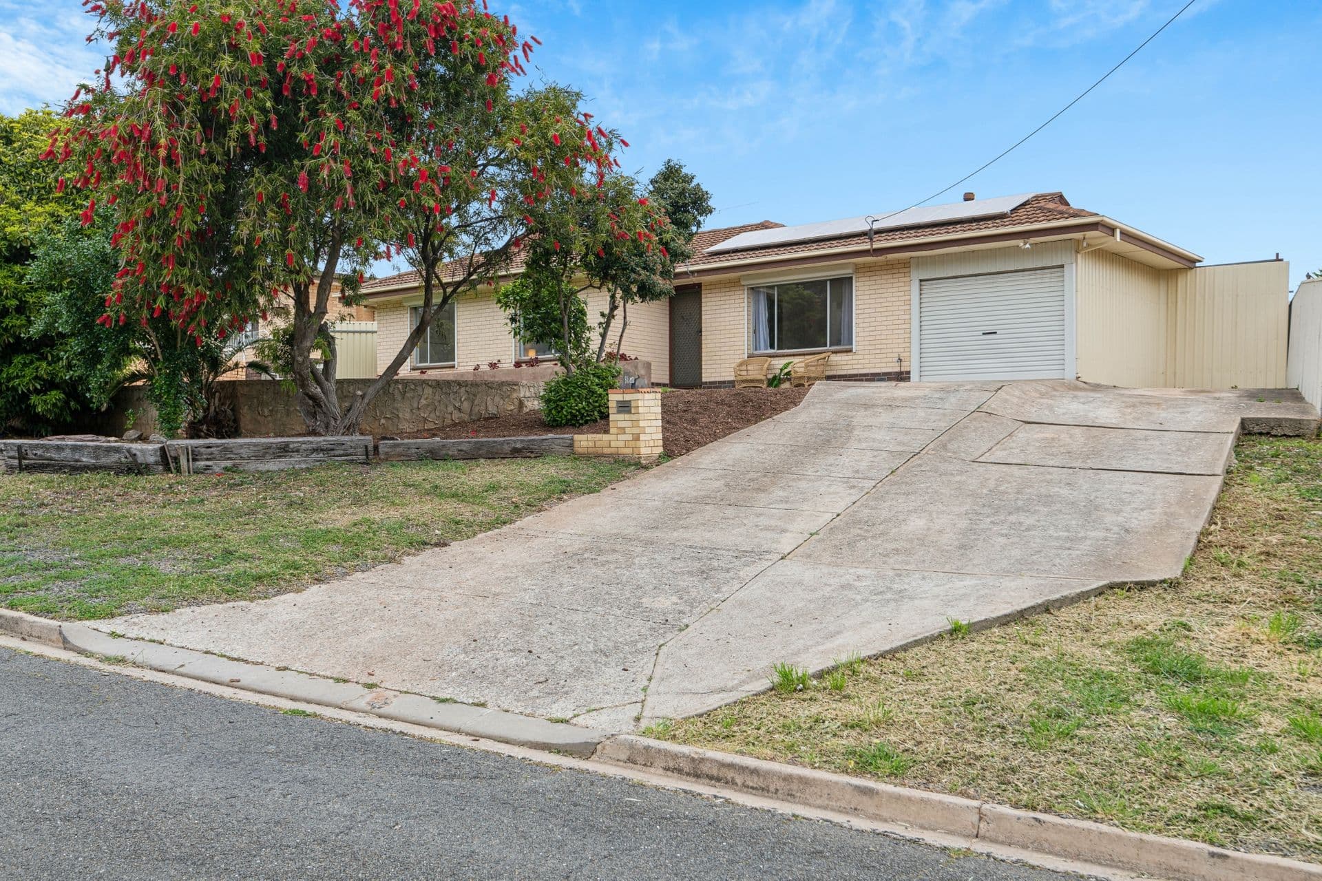 39 Haseldene Drive, Christie Downs, SA, 5164, Christie Downs - Thumbnail 2