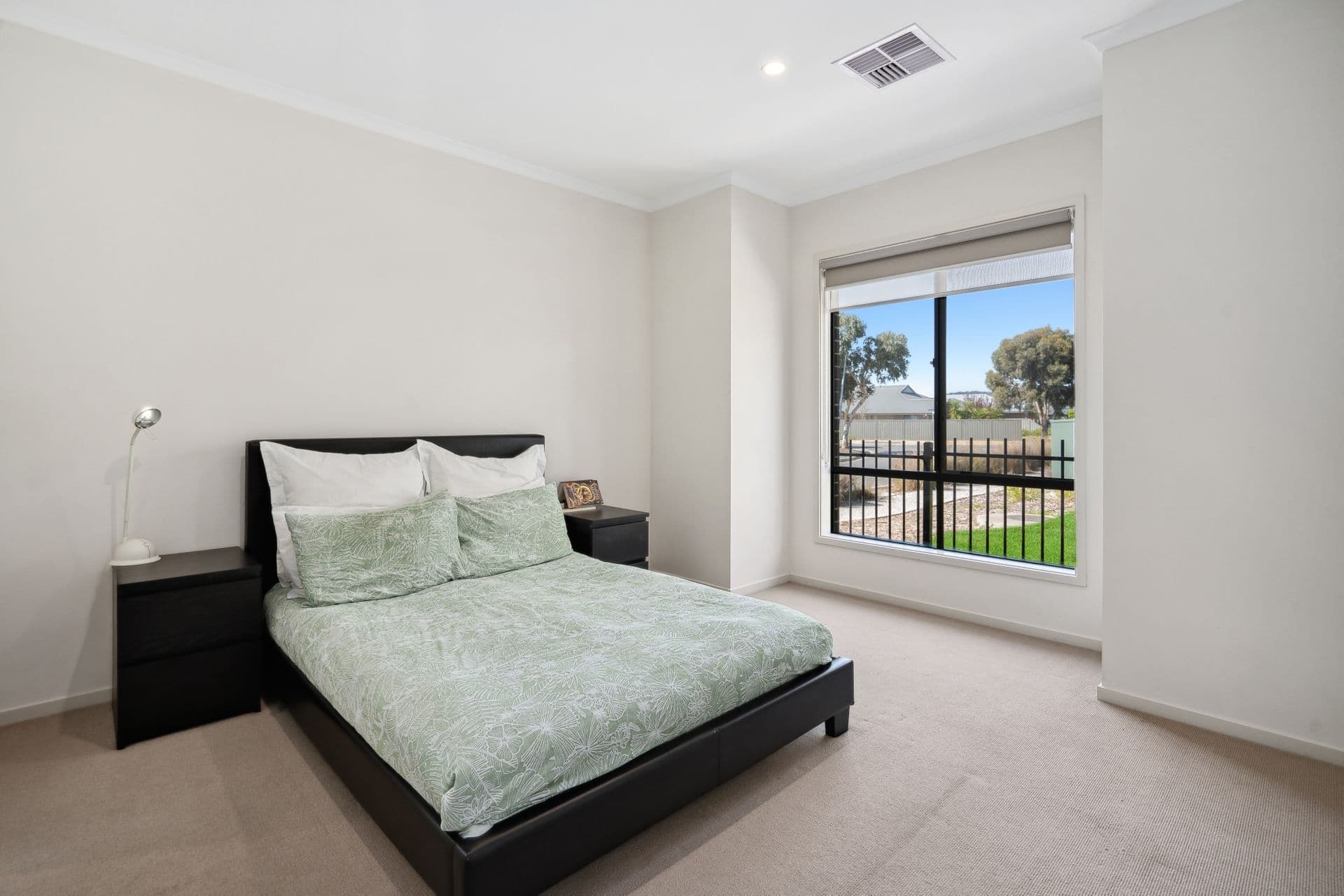 1 Rainbow Lane, Woodcroft, SA, 5162, Woodcroft - Thumbnail 4