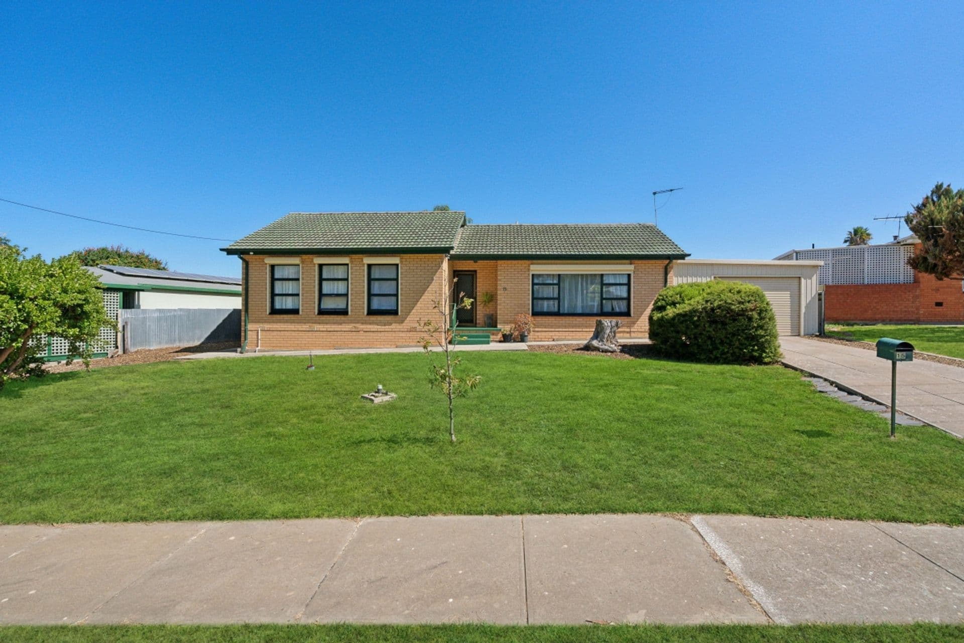 15 Taralga Road, O'Sullivan Beach, SA, 5166, O'Sullivan Beach - Thumbnail 2