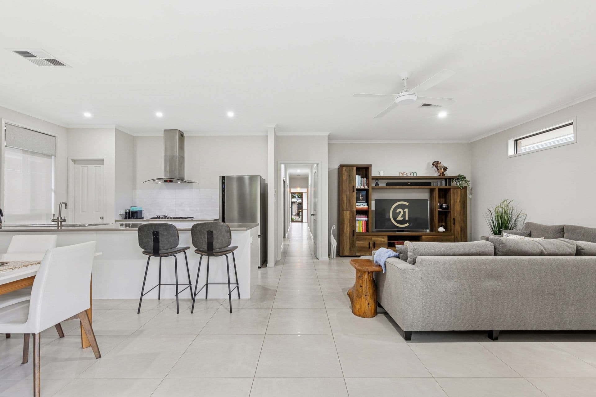 46 Sunderland Crescent, Seaford, SA, 5169, Seaford - Thumbnail 2