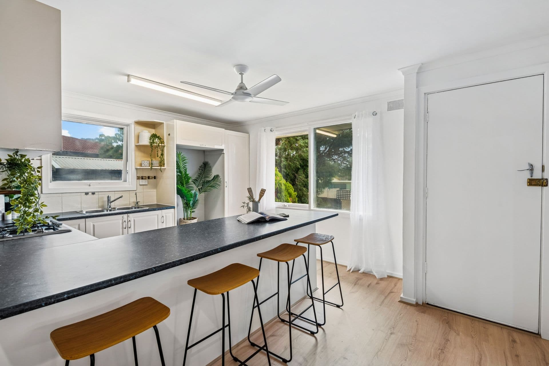 6 Mallow Court, O'Sullivan Beach, SA, 5166, O'Sullivan Beach - Thumbnail 5