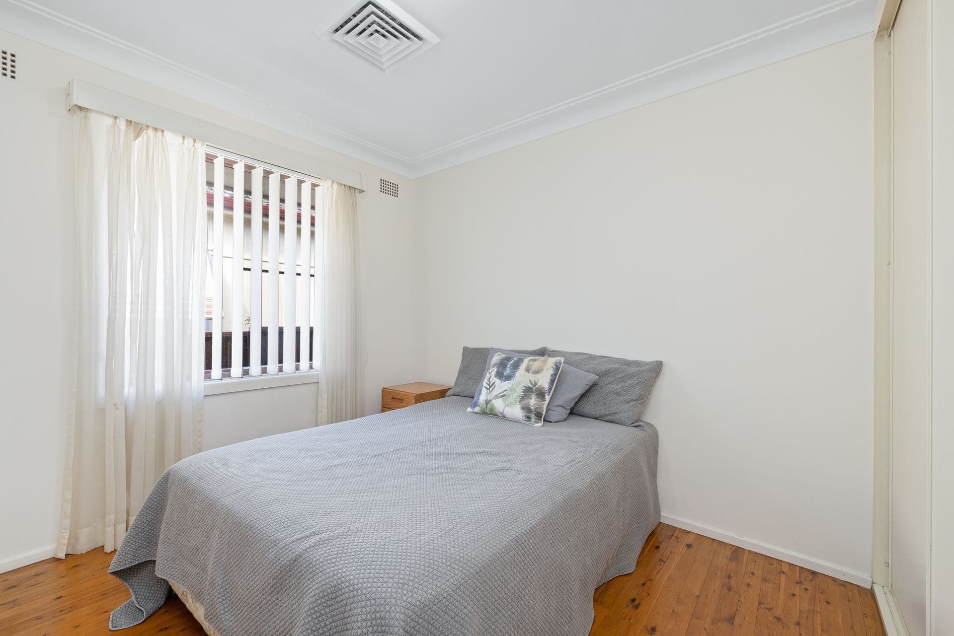 11 Bursill Street, Guildford, NSW, 2161, Guildford - Thumbnail 6