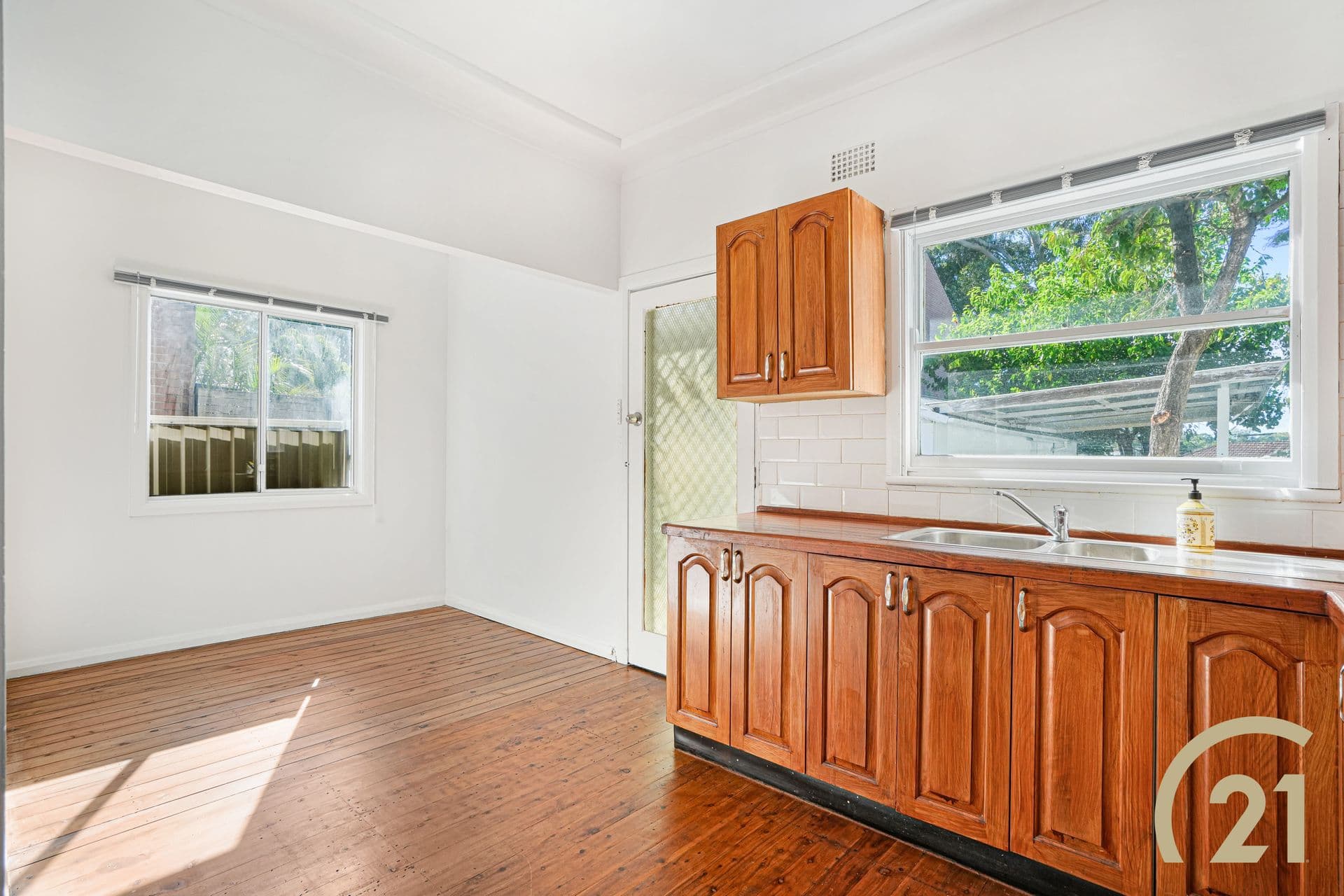 515 Wentworth Avenue, Toongabbie, NSW, 2146, Toongabbie - Thumbnail 4