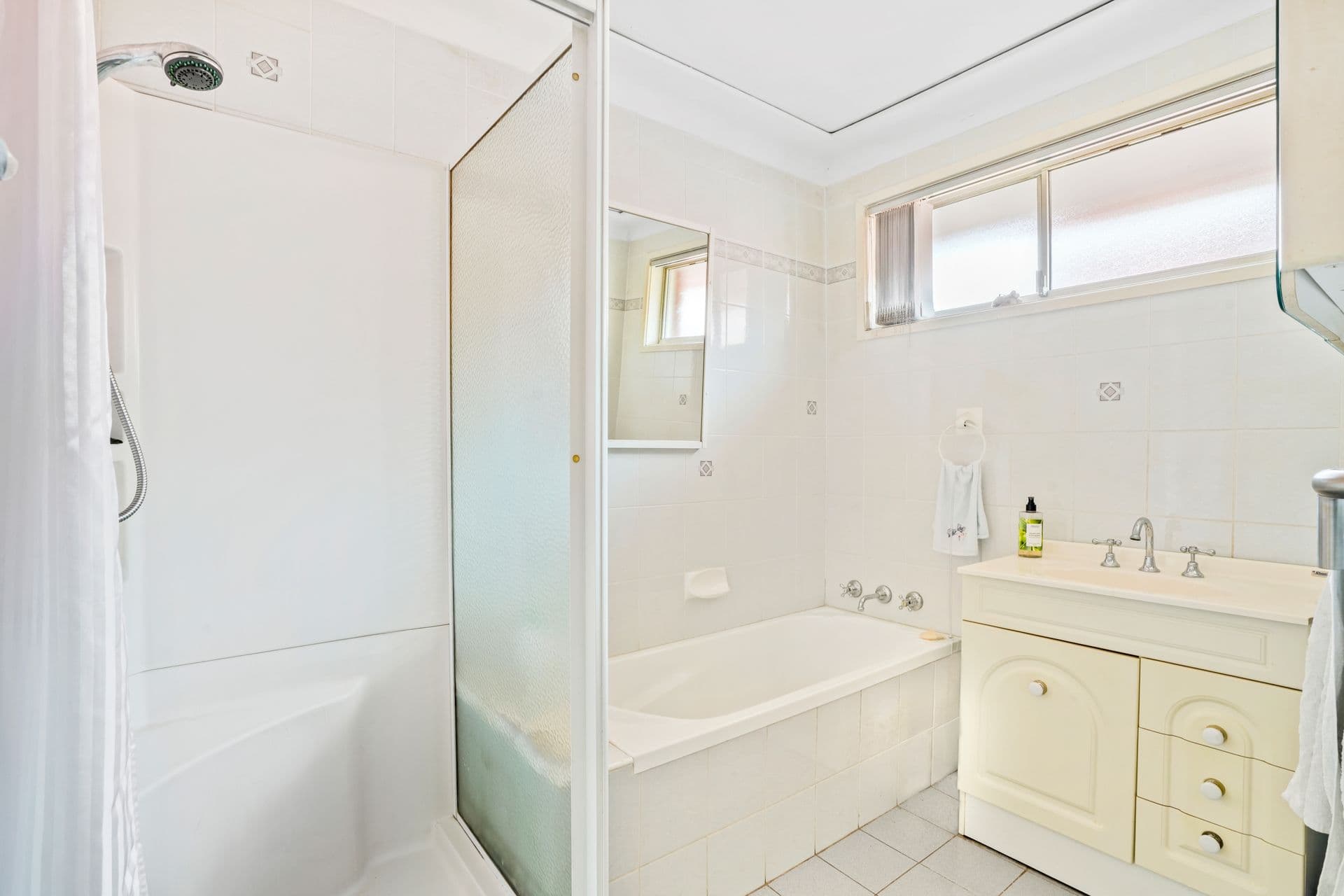12 Amazon Road, Seven Hills, NSW, 2147, Seven Hills - Thumbnail 4