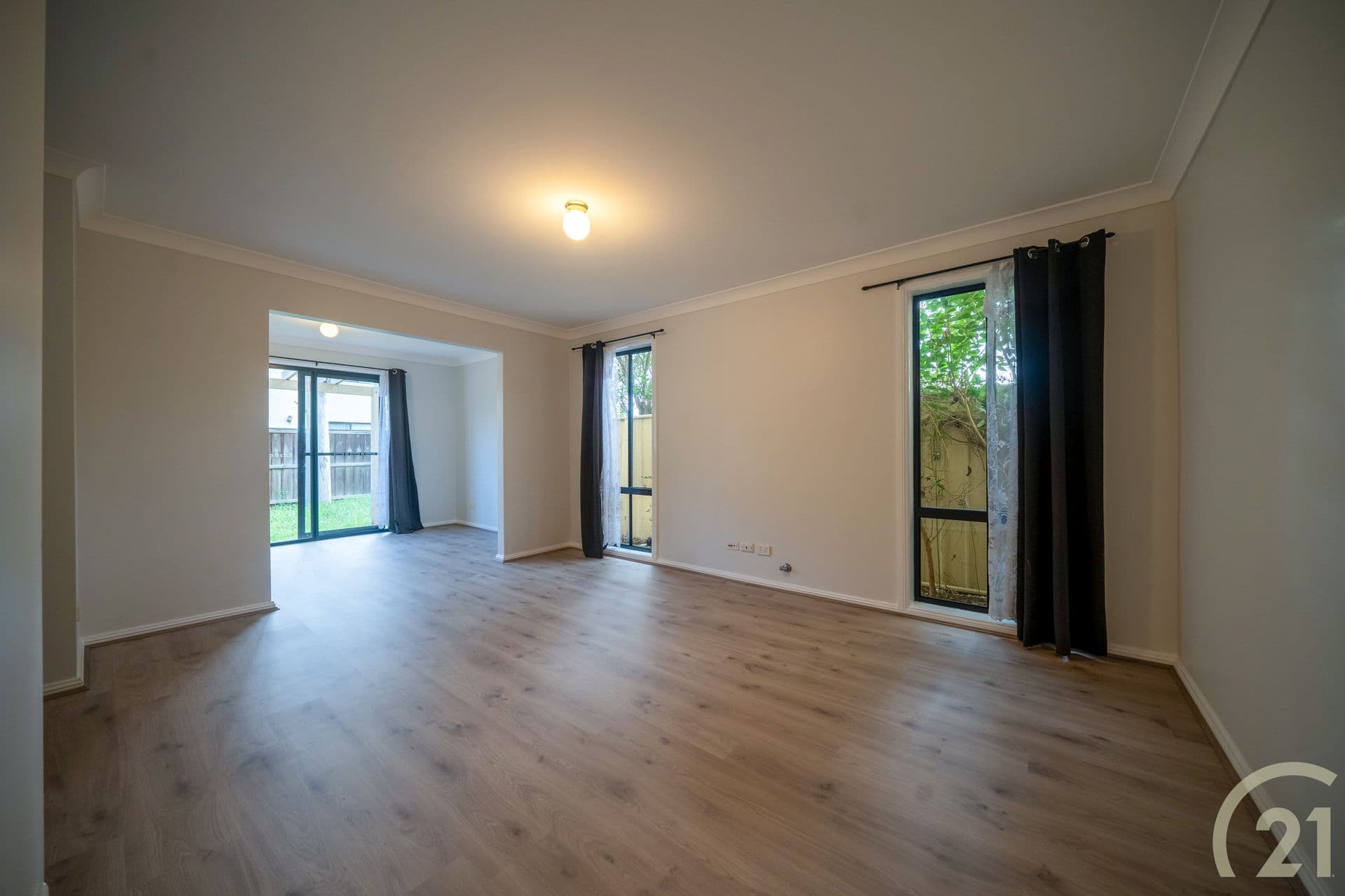 13/102 Saddington Street, St Marys - Thumbnail 2