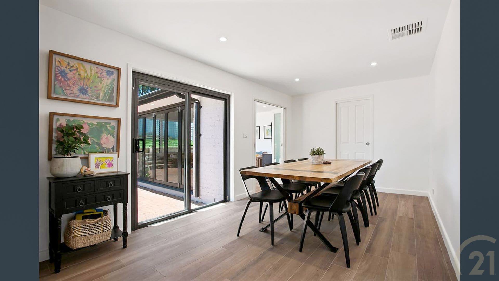 17 Barron Field Drive, Glenmore Park, NSW, 2745, Glenmore Park - Thumbnail 5