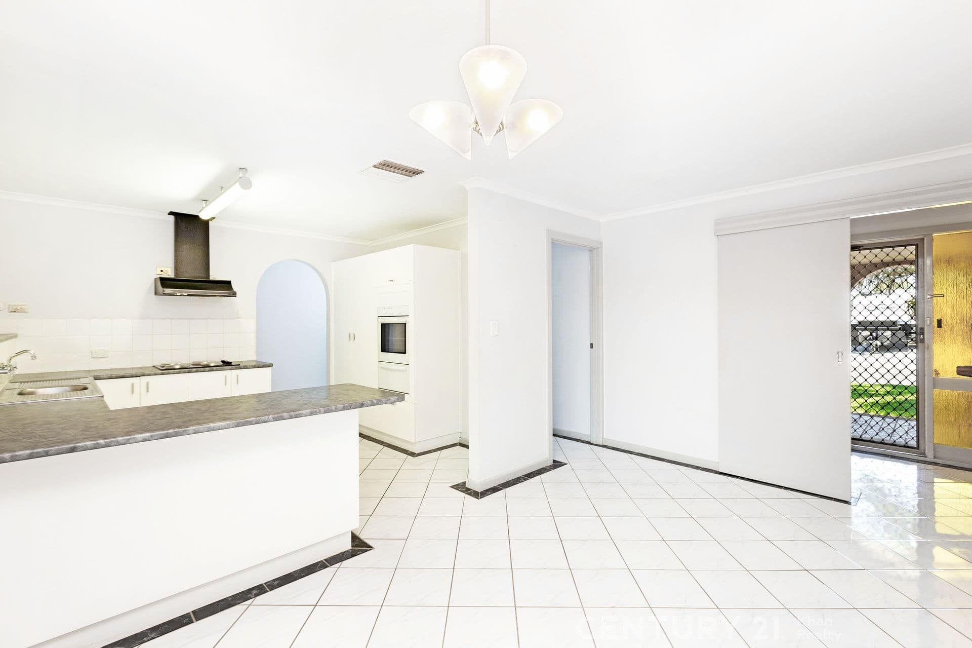 44 Warilda Crescent, Hallett Cove, SA, 5158, Hallett Cove - Thumbnail 6
