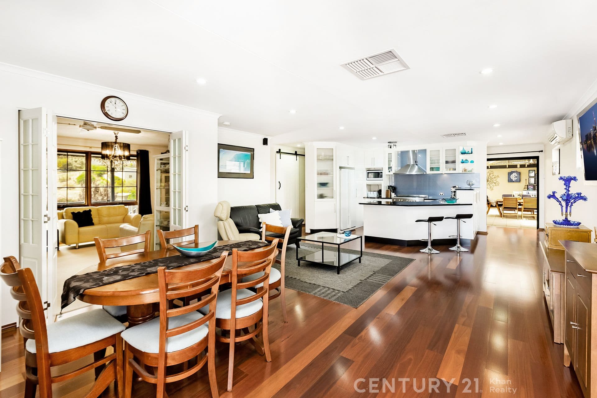 1 Grantala Court, Hallett Cove, SA, 5158, Hallett Cove - Thumbnail 2