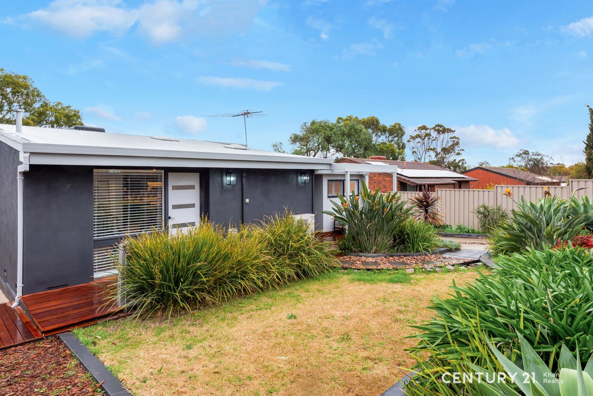 13 Holman Road, Christie Downs, SA, 5164, Christie Downs - Thumbnail 2