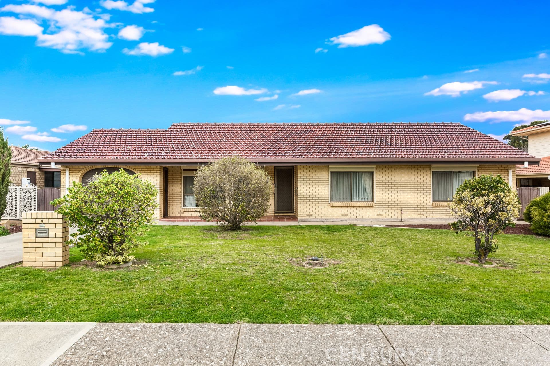 9 Lepena Crescent, Hallett Cove, SA, 5158, Hallett Cove - Image 1