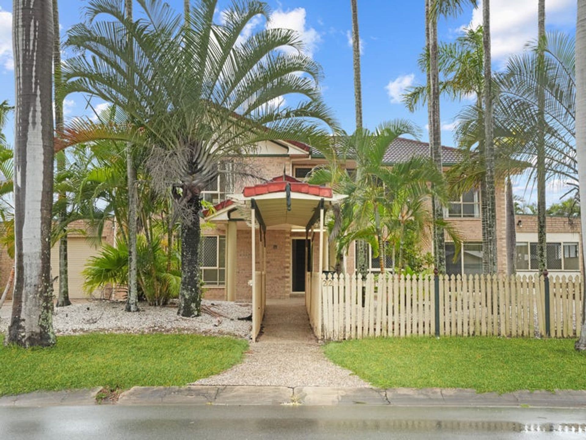 22 Cassia Street, Beaconsfield, QLD, 4740, Beaconsfield - Thumbnail 2