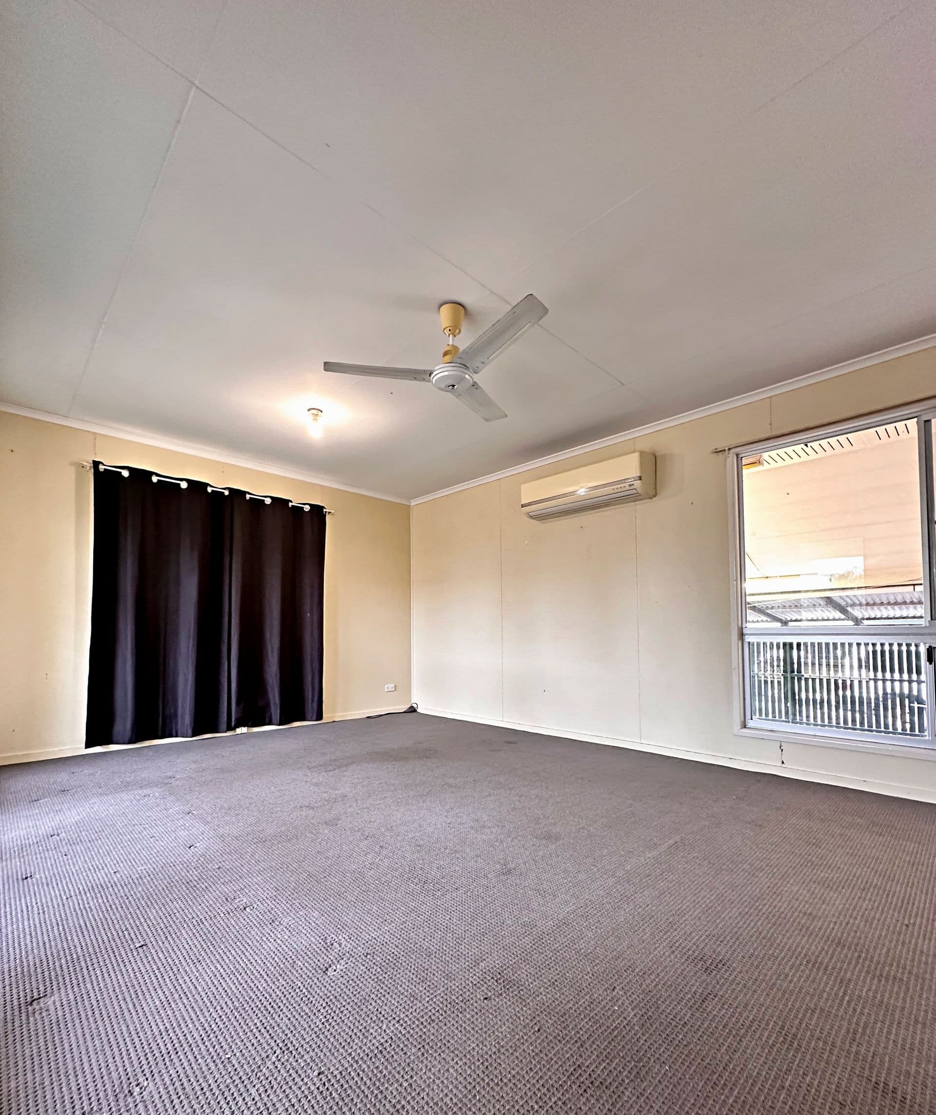 2 Laver Street, Moranbah, QLD, 4744, Moranbah - Thumbnail 5