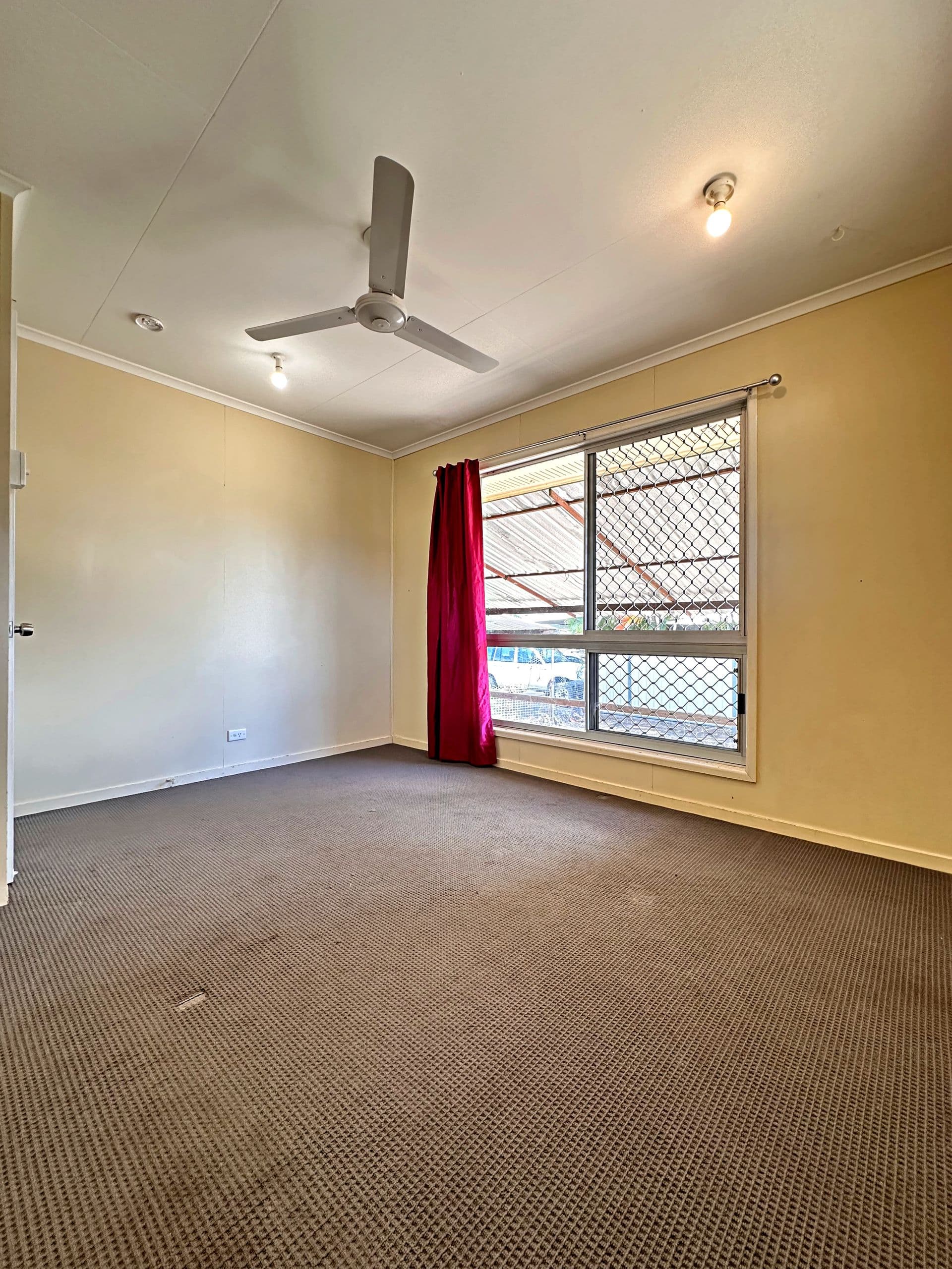 2 Laver Street, Moranbah, QLD, 4744, Moranbah - Thumbnail 8