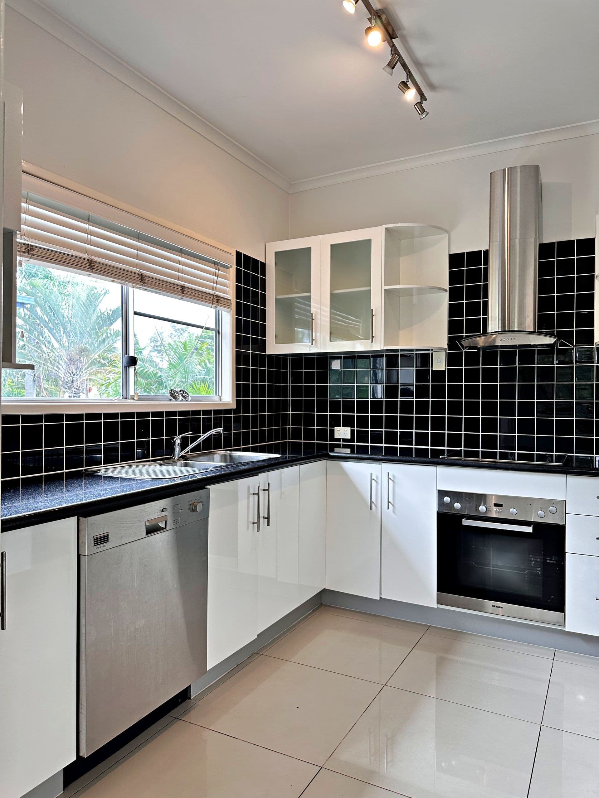 1 Wickham Street, Moranbah, QLD, 4744, Moranbah - Thumbnail 2