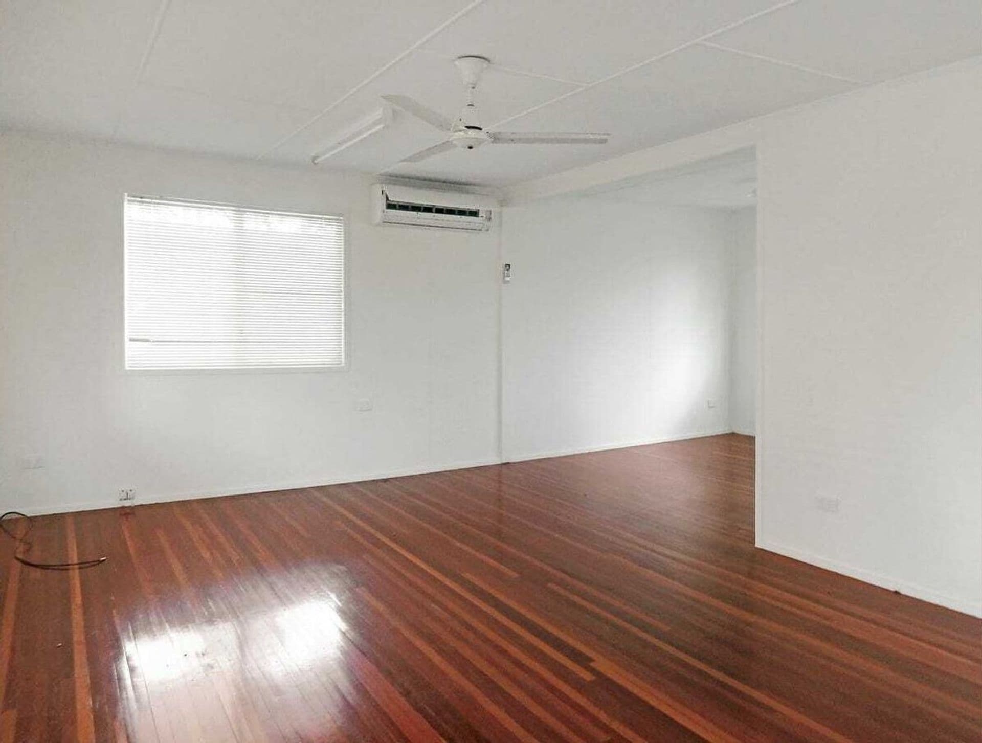 30 Beresford Crescent, Dysart, QLD, 4745, Dysart - Thumbnail 2