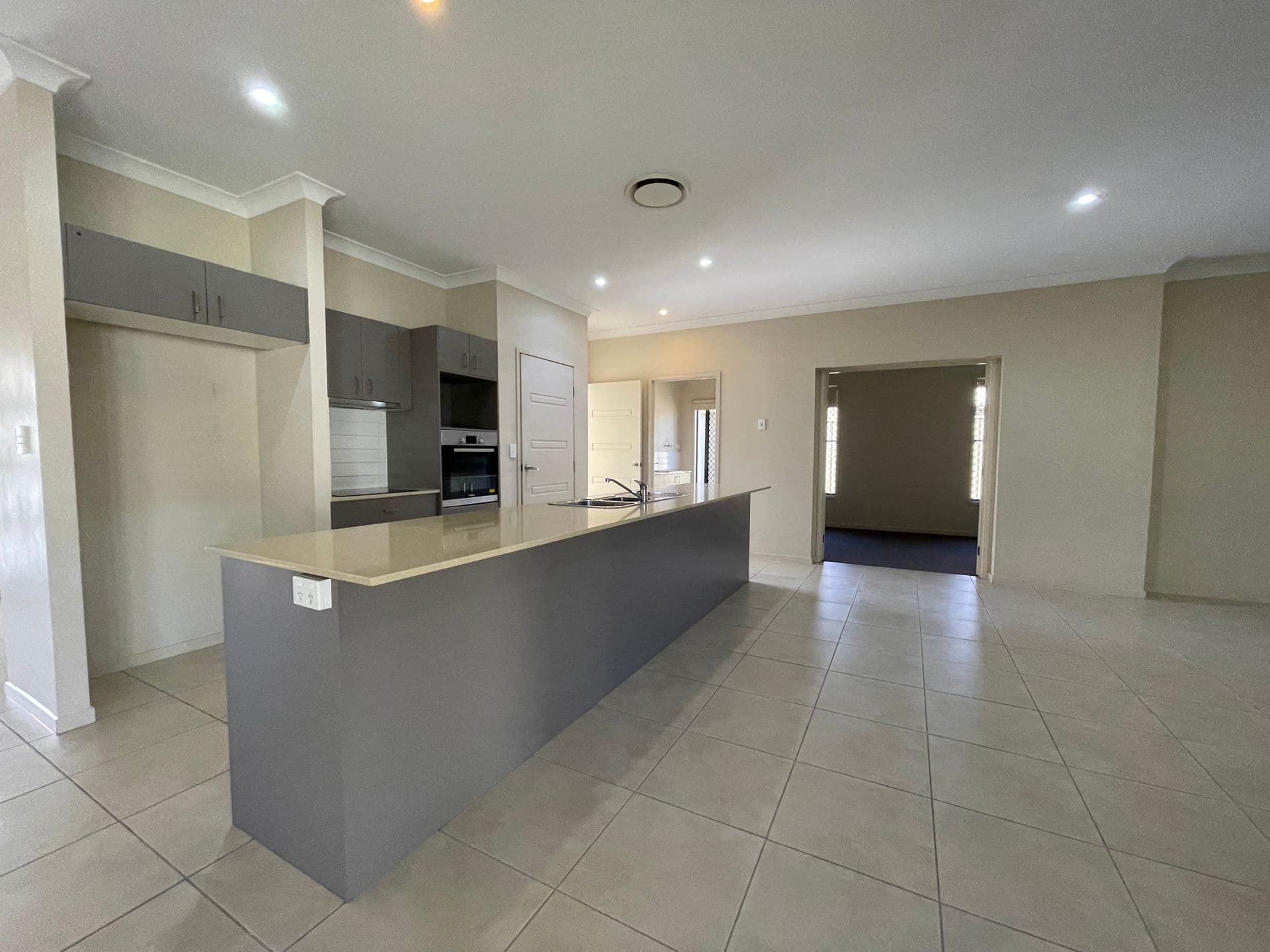 75 Utah Drive, Moranbah, QLD, 4744, Moranbah - Thumbnail 2