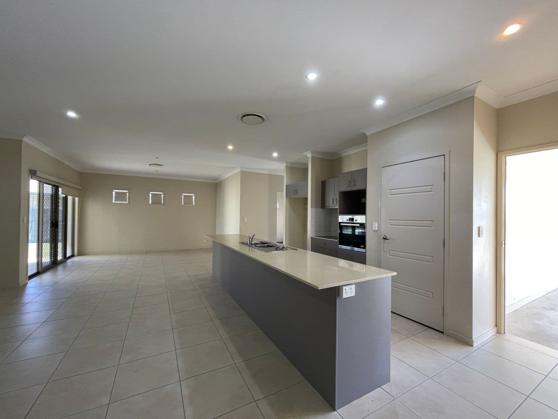75 Utah Drive, Moranbah, QLD, 4744, Moranbah - Thumbnail 3