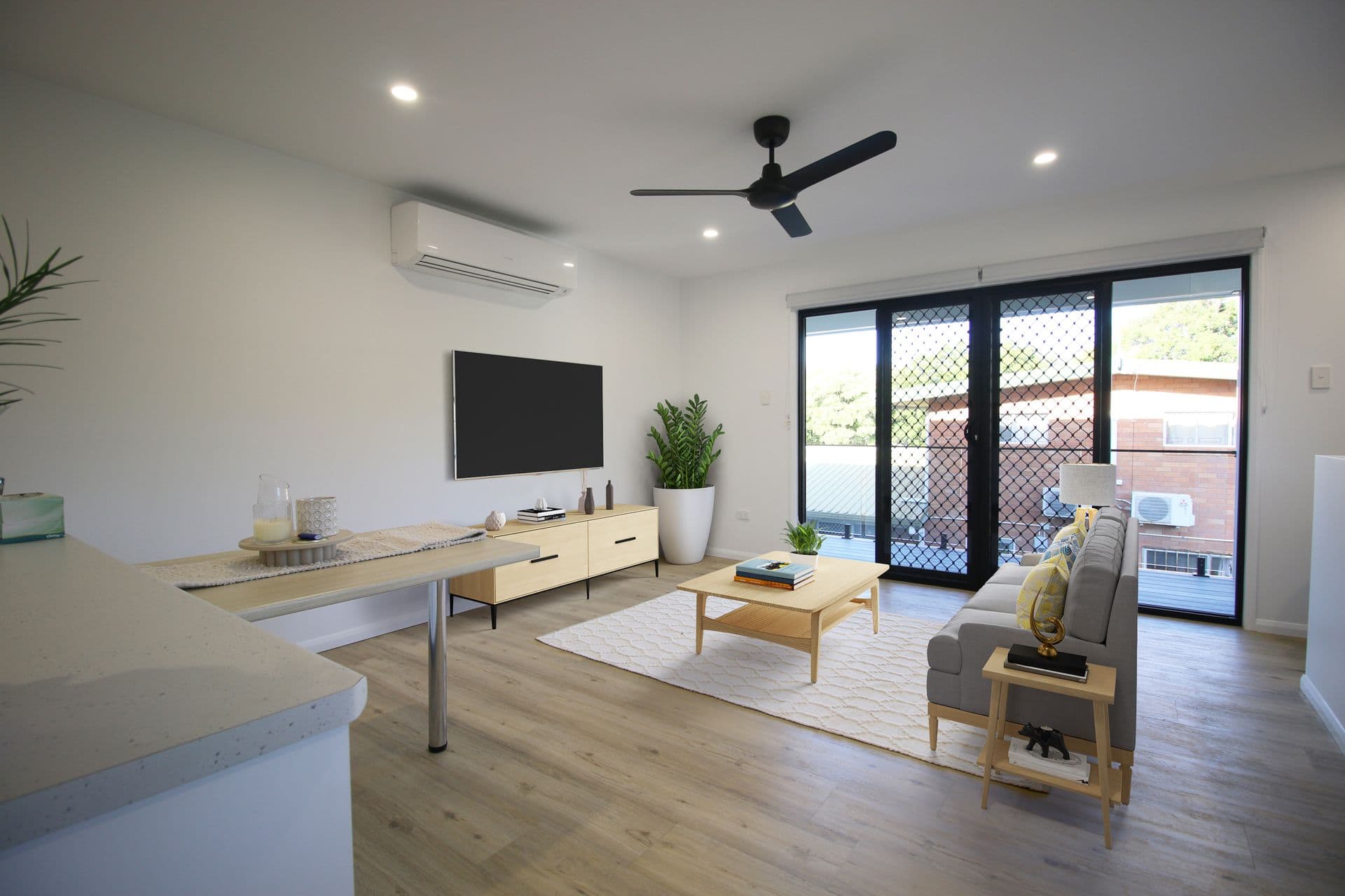 1/18 East Gordon Street, Mackay, QLD, 4740, Mackay - Thumbnail 2