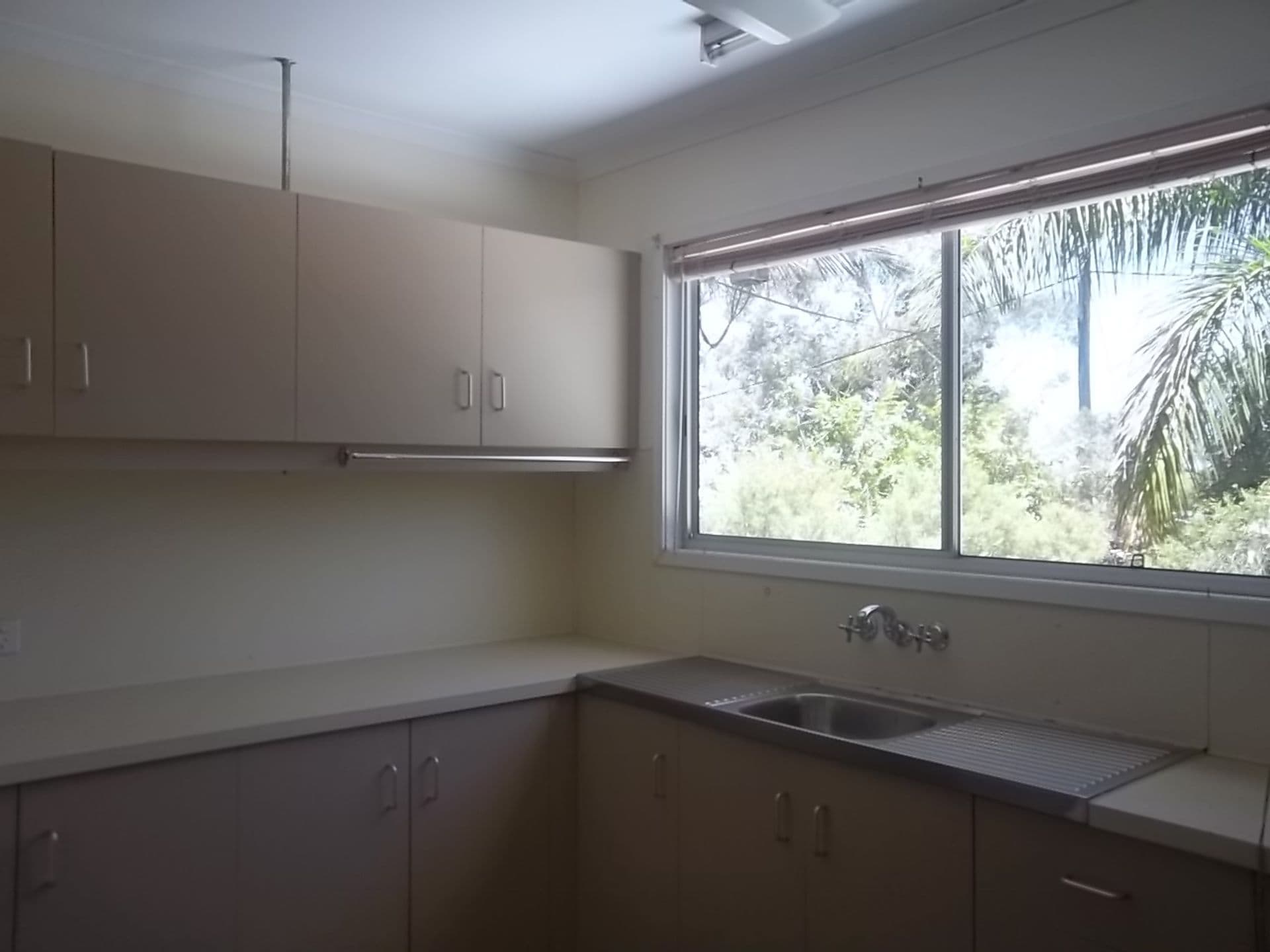 4 Maitland Street, Moranbah, QLD, 4744, Moranbah - Thumbnail 4