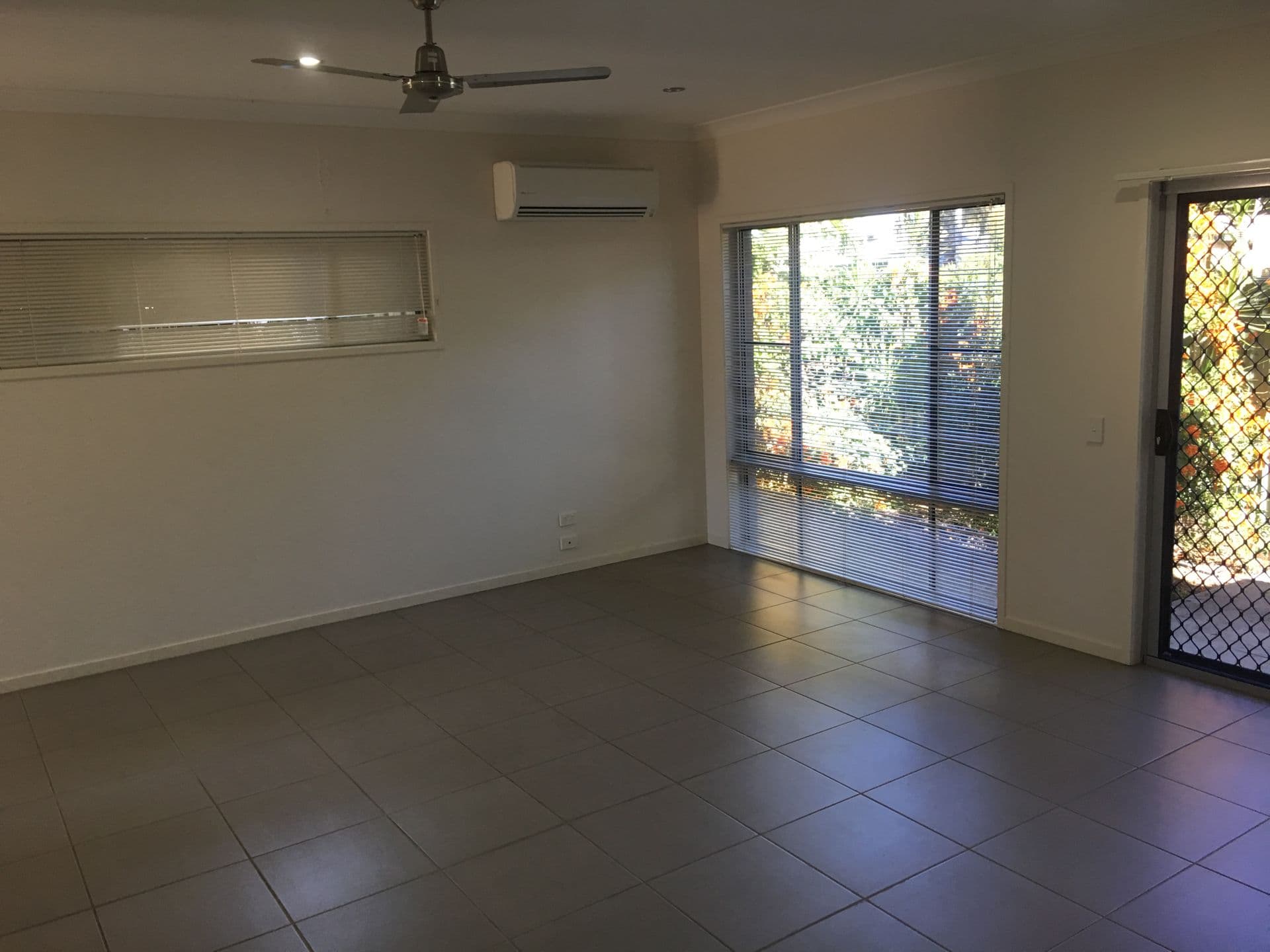 2/1 Leslie Drive, Moranbah, QLD, 4744, Moranbah - Thumbnail 6