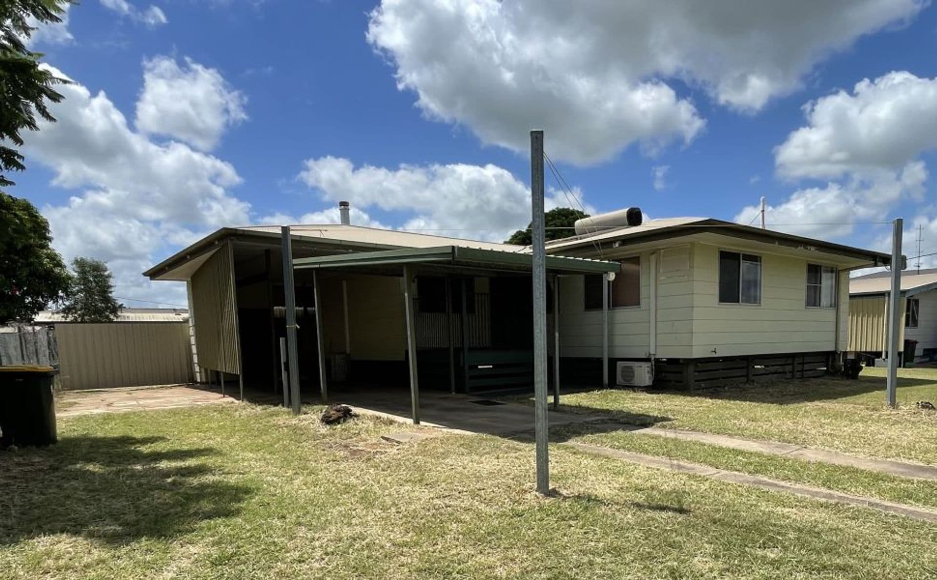 4 Barraclough Crescent, Moranbah, QLD, 4744, Moranbah - Image 1