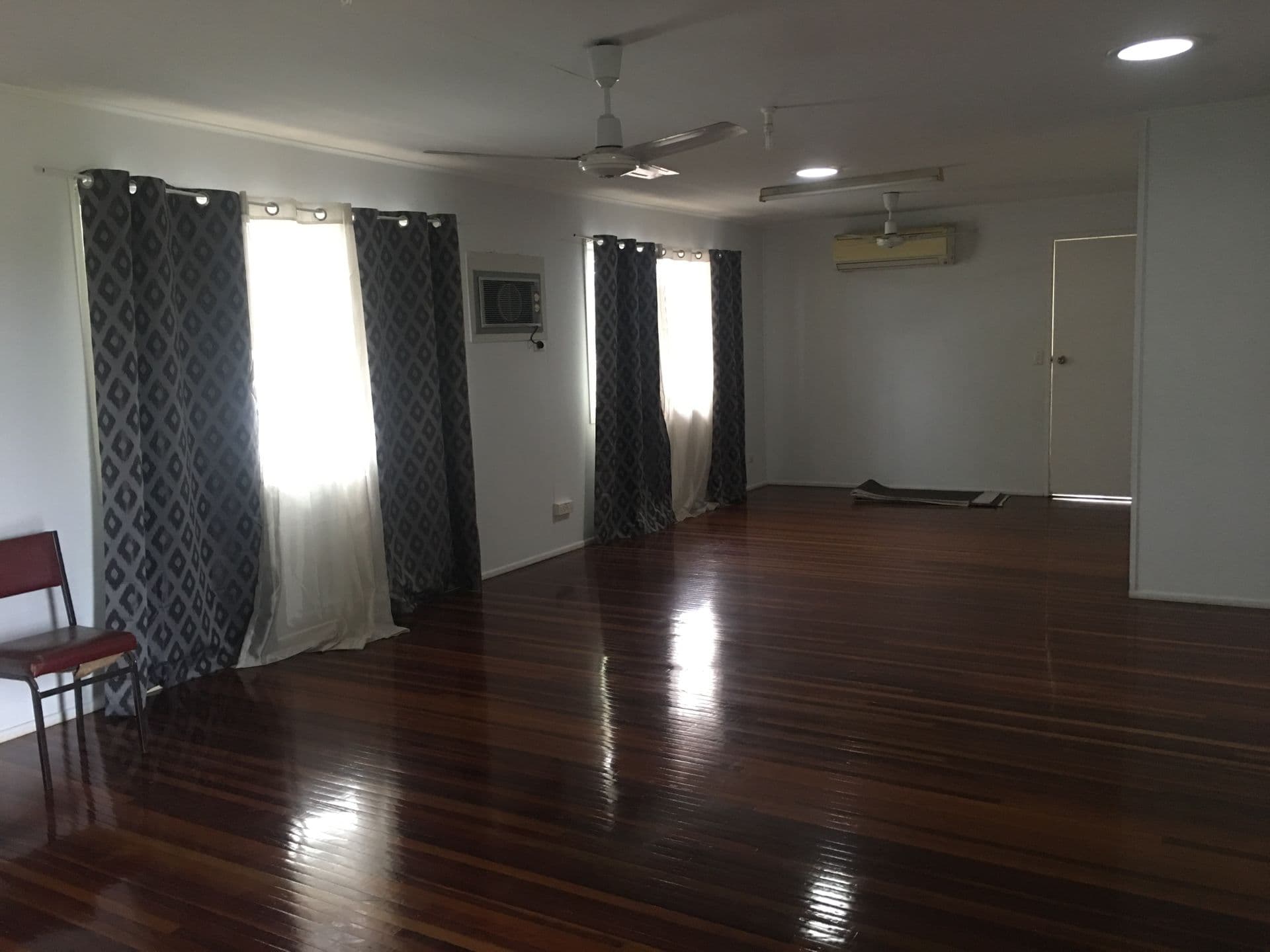 10 Barraclough Crescent, Moranbah, QLD, 4744, Moranbah - Thumbnail 4