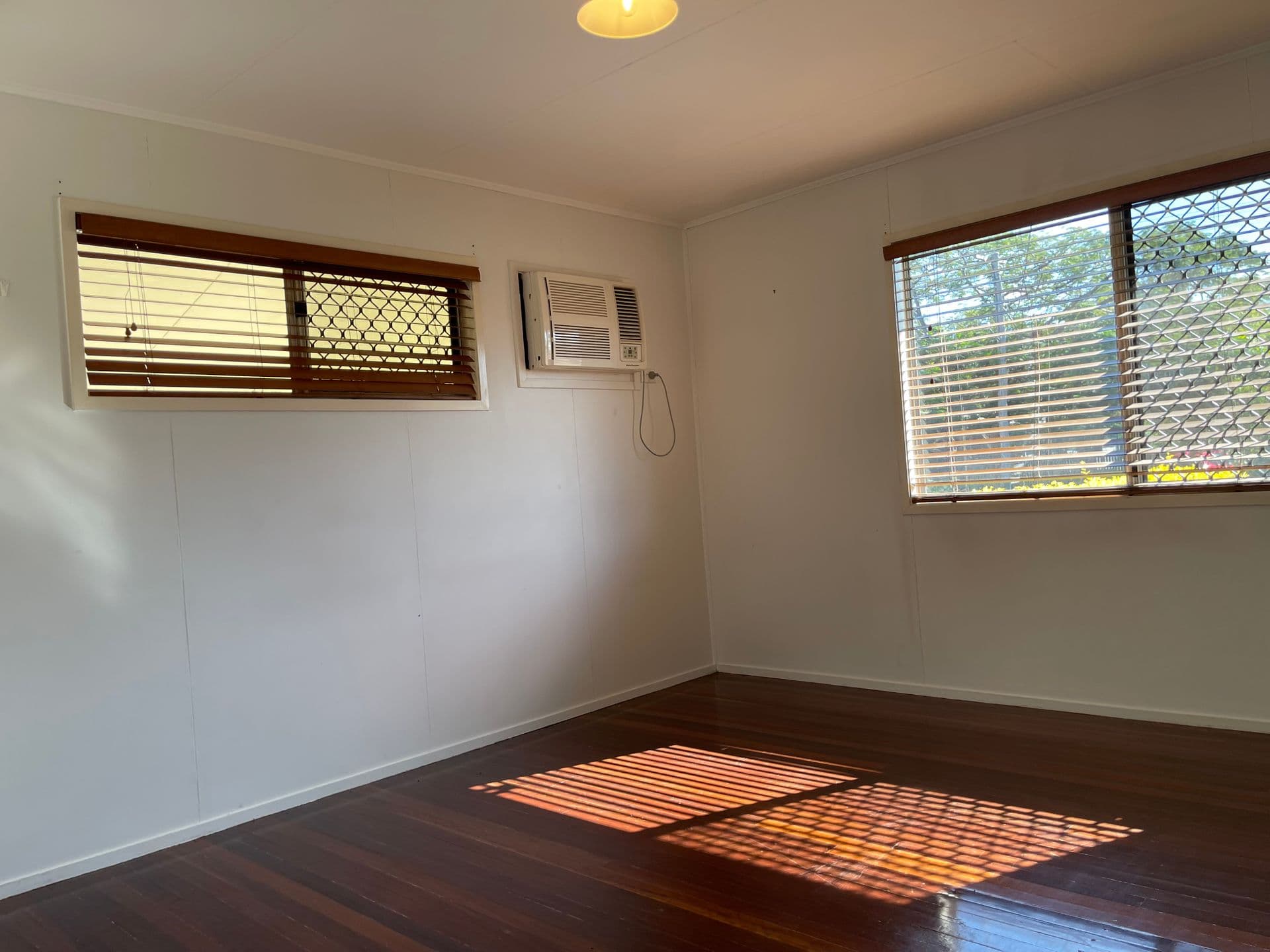 10 Spring Crescent, Dysart, QLD, 4745, Dysart - Thumbnail 8