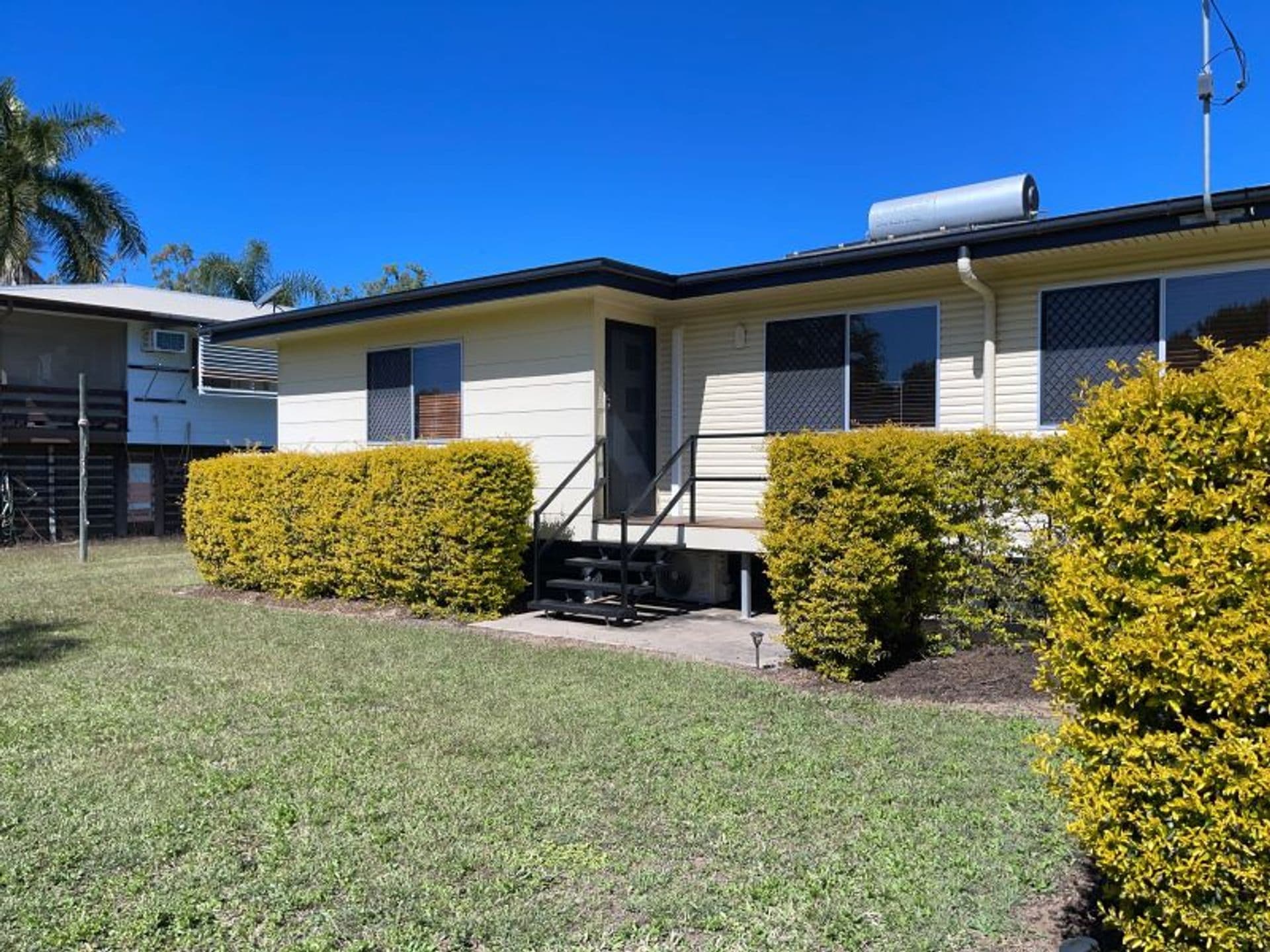 10 Spring Crescent, Dysart, QLD, 4745, Dysart - Thumbnail 2