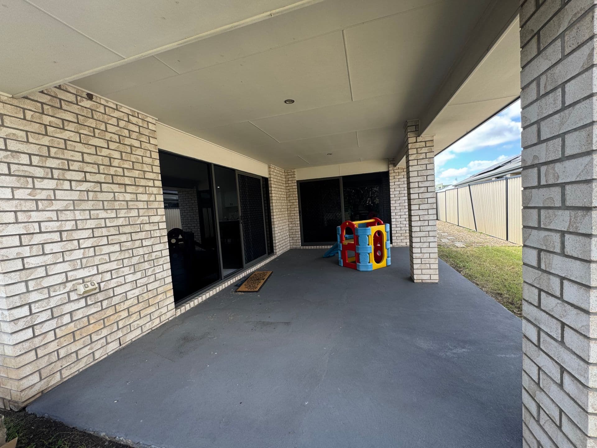 5a Lambert Drive, Moranbah, QLD, 4744, Moranbah - Thumbnail 2