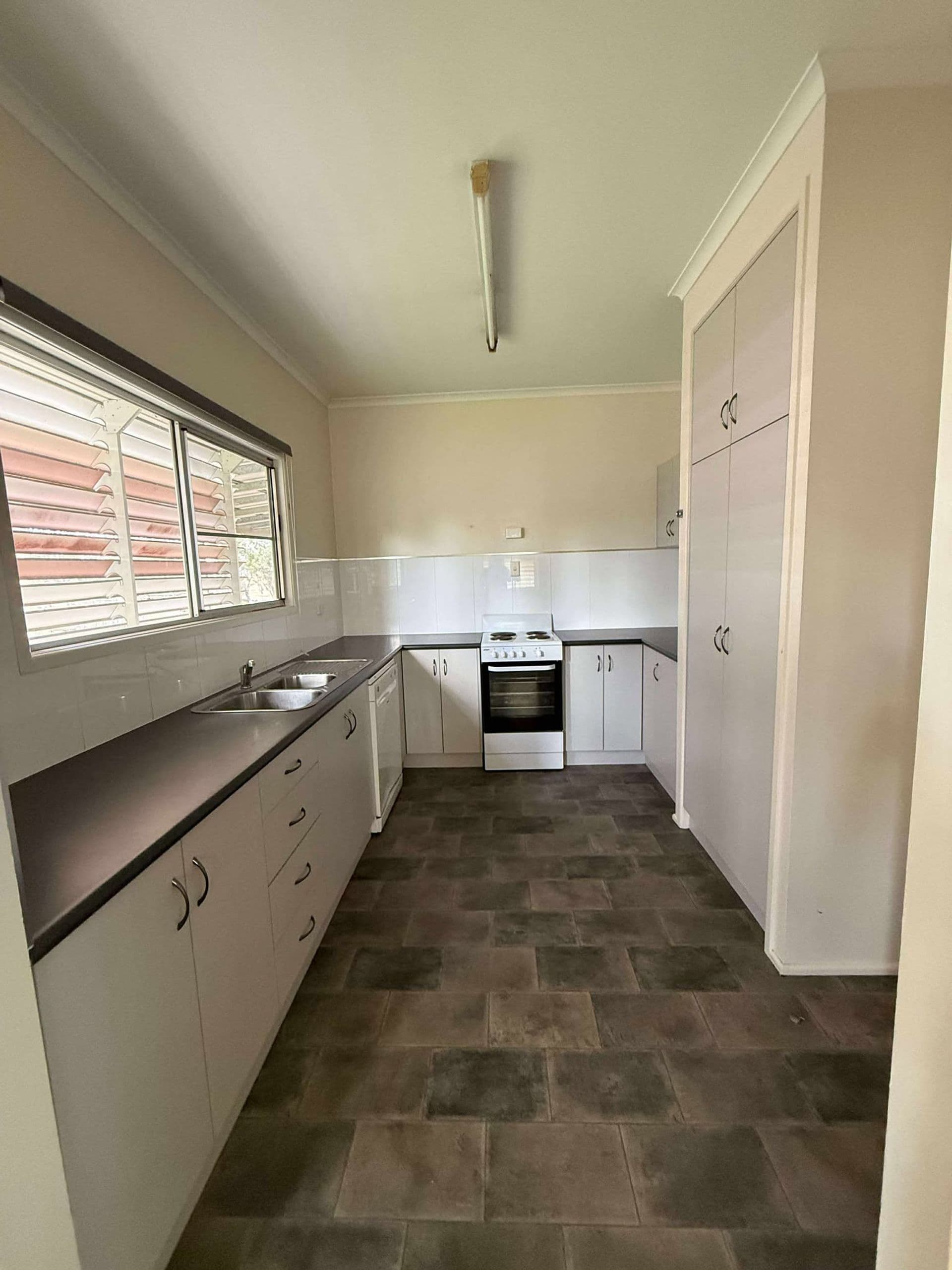 74 McCool, Moranbah, QLD, 4744, Moranbah - Thumbnail 6