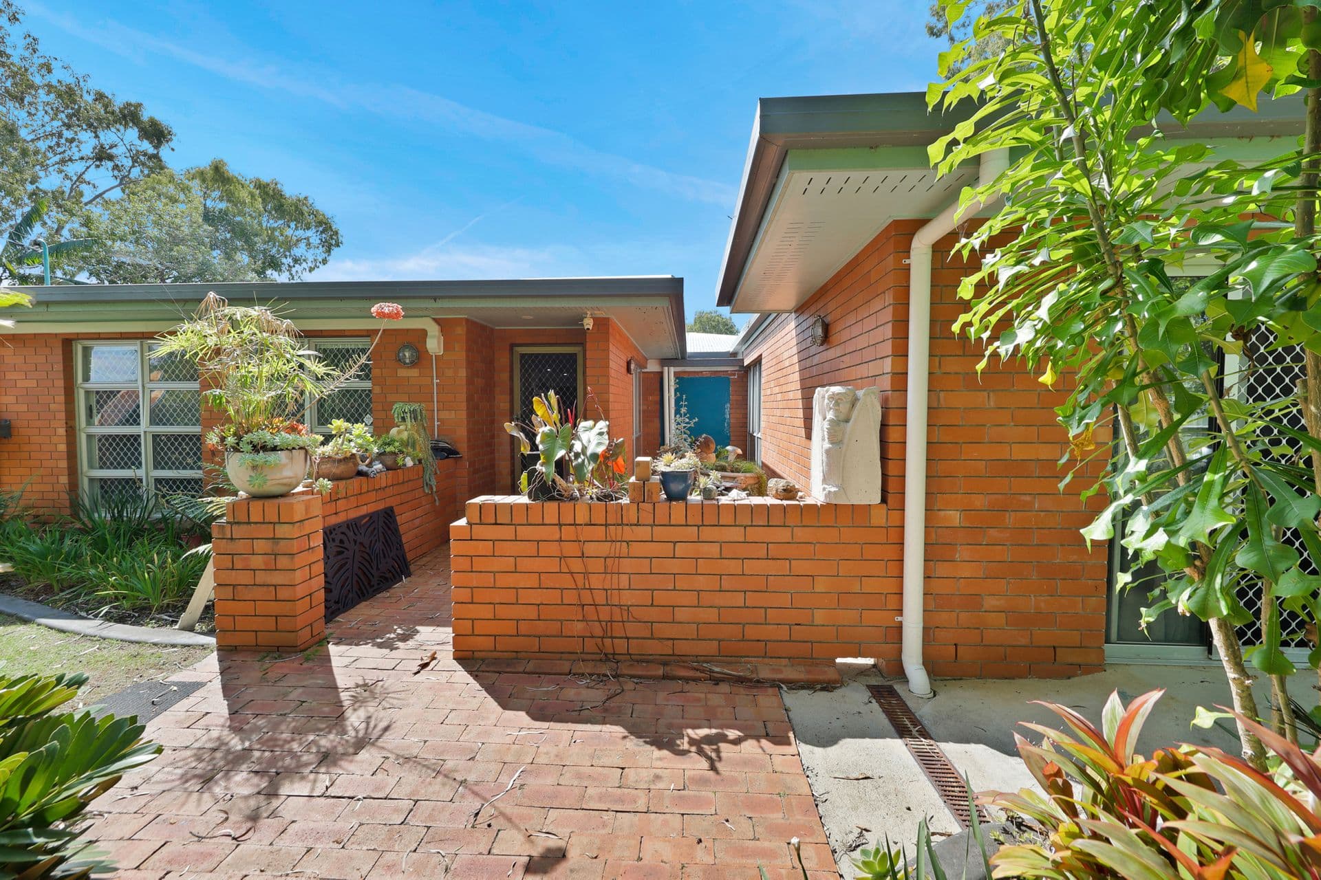 104 Waverley Street, Bucasia, QLD, 4750, Bucasia - Thumbnail 2