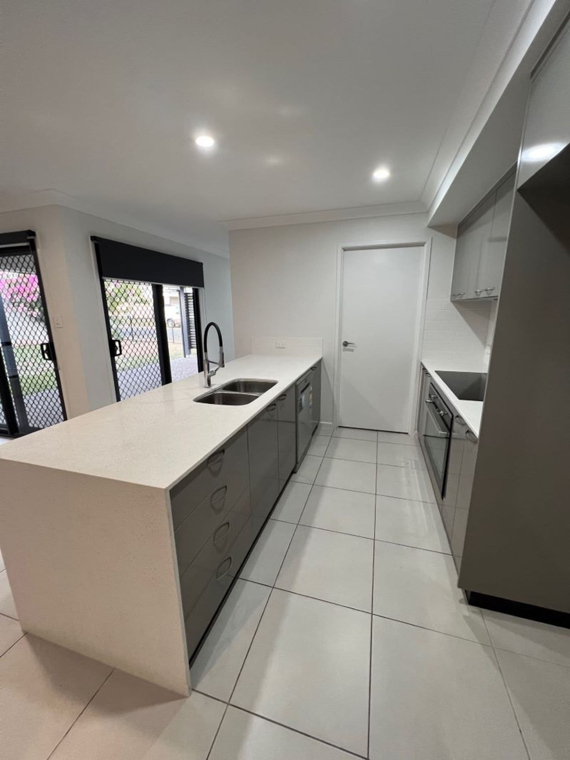 7 Sparrow Lane, Moranbah, QLD, 4744, Moranbah - Thumbnail 4