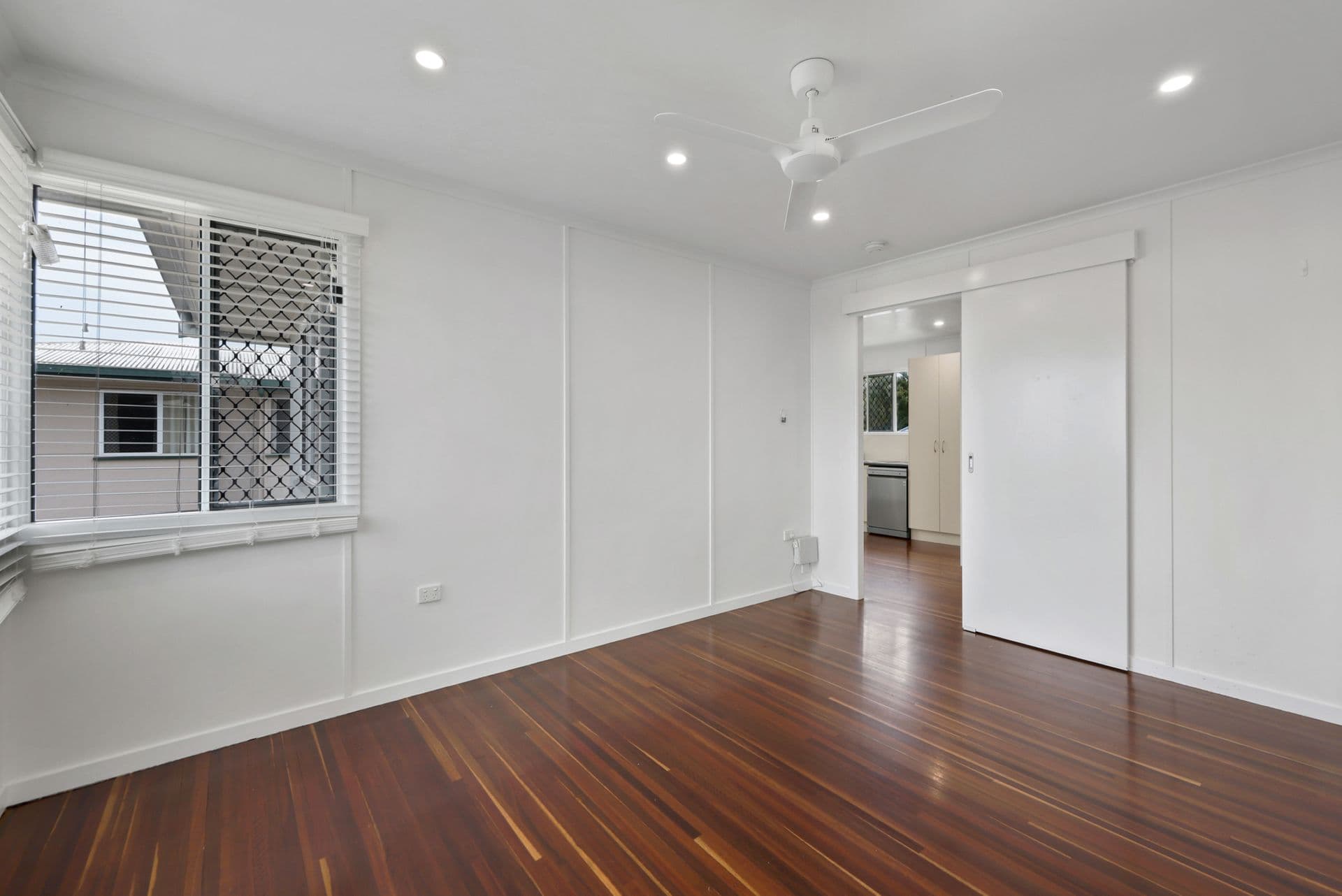 11 Macrossan Street, East Mackay, QLD, 4740, East Mackay - Thumbnail 2