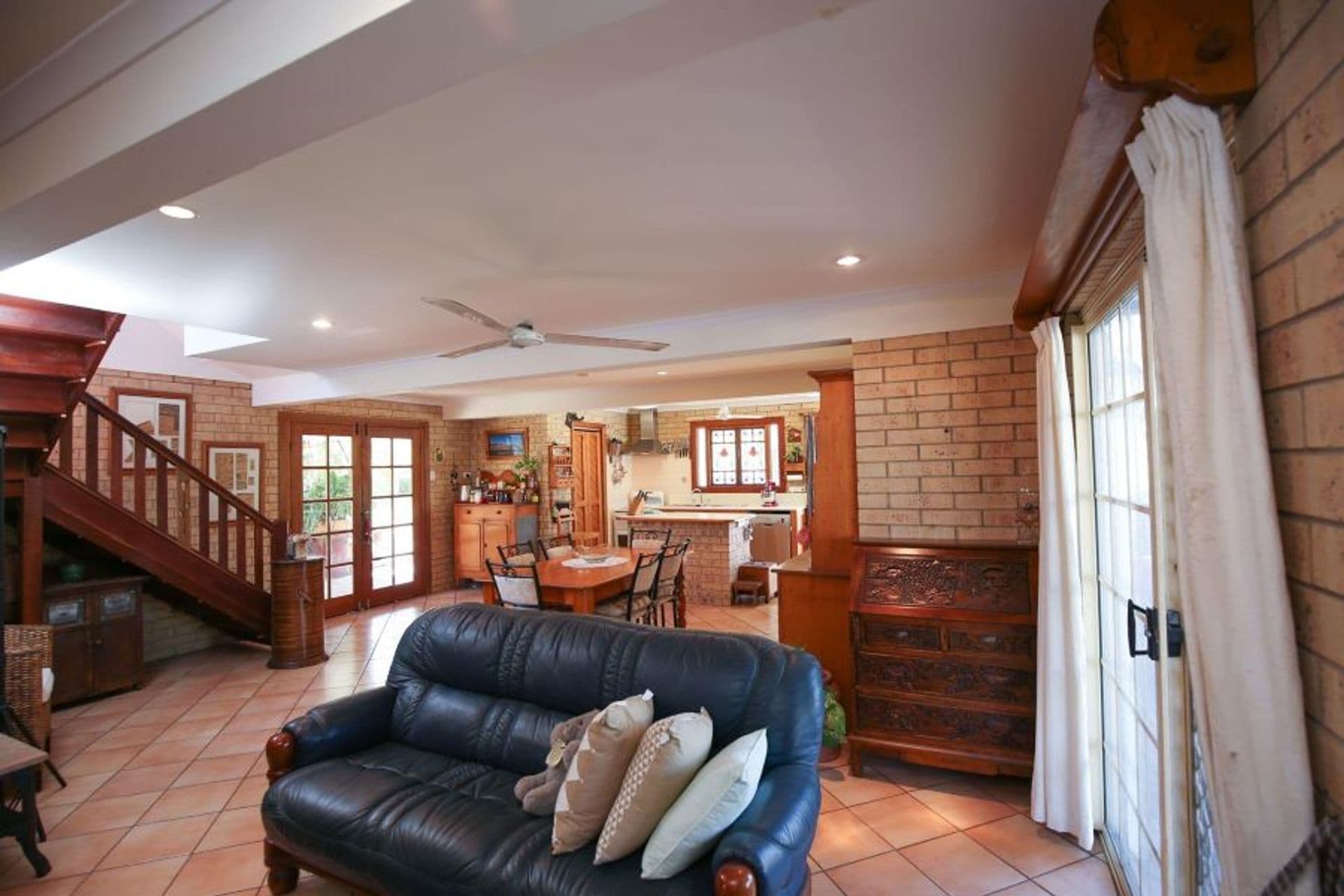 9 Menzies, Moranbah, QLD, 4744, Moranbah - Thumbnail 2