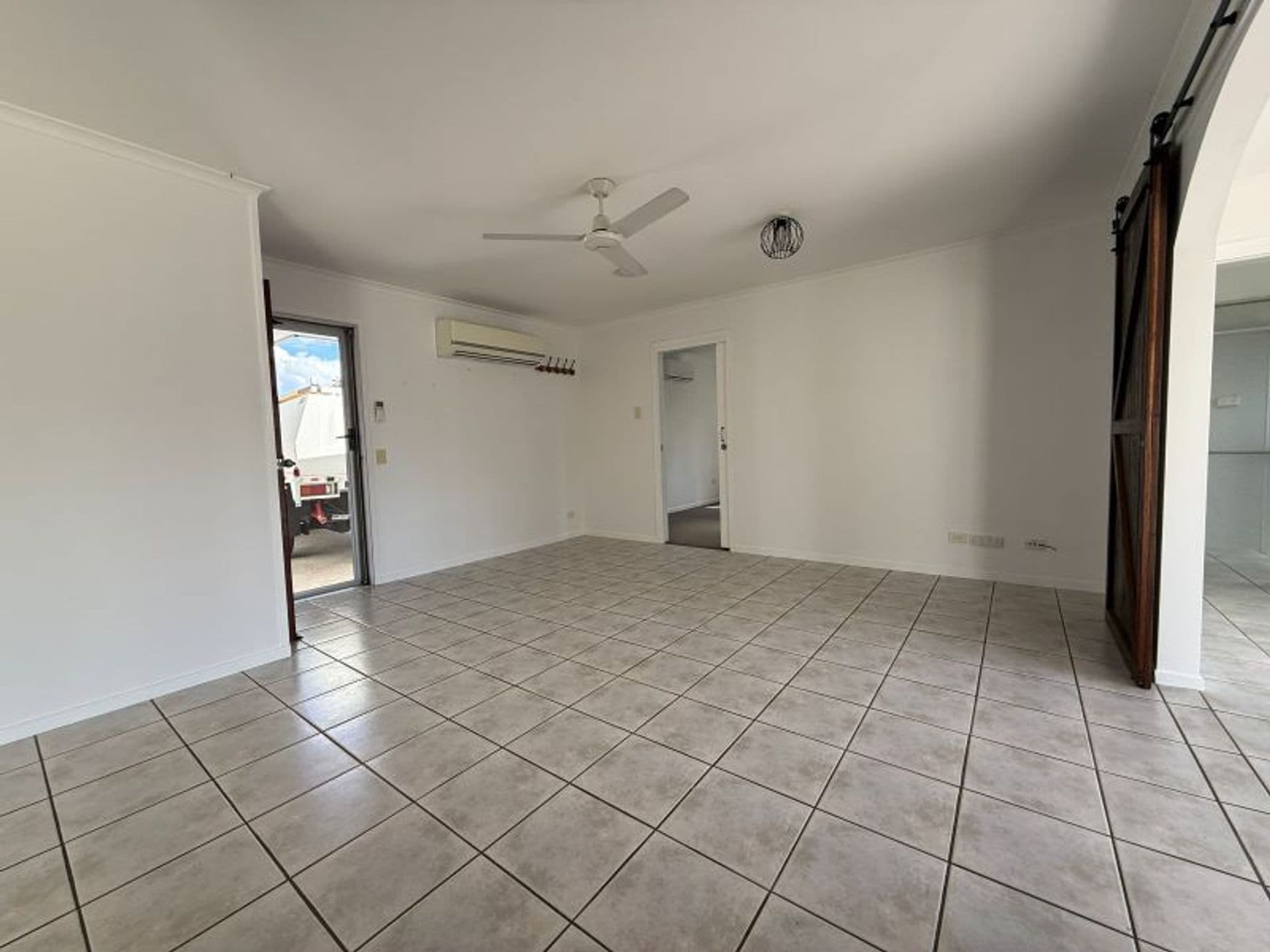 Shop 5,68 Sydney Street, Mackay, QLD, 4740, Moranbah - Thumbnail 6
