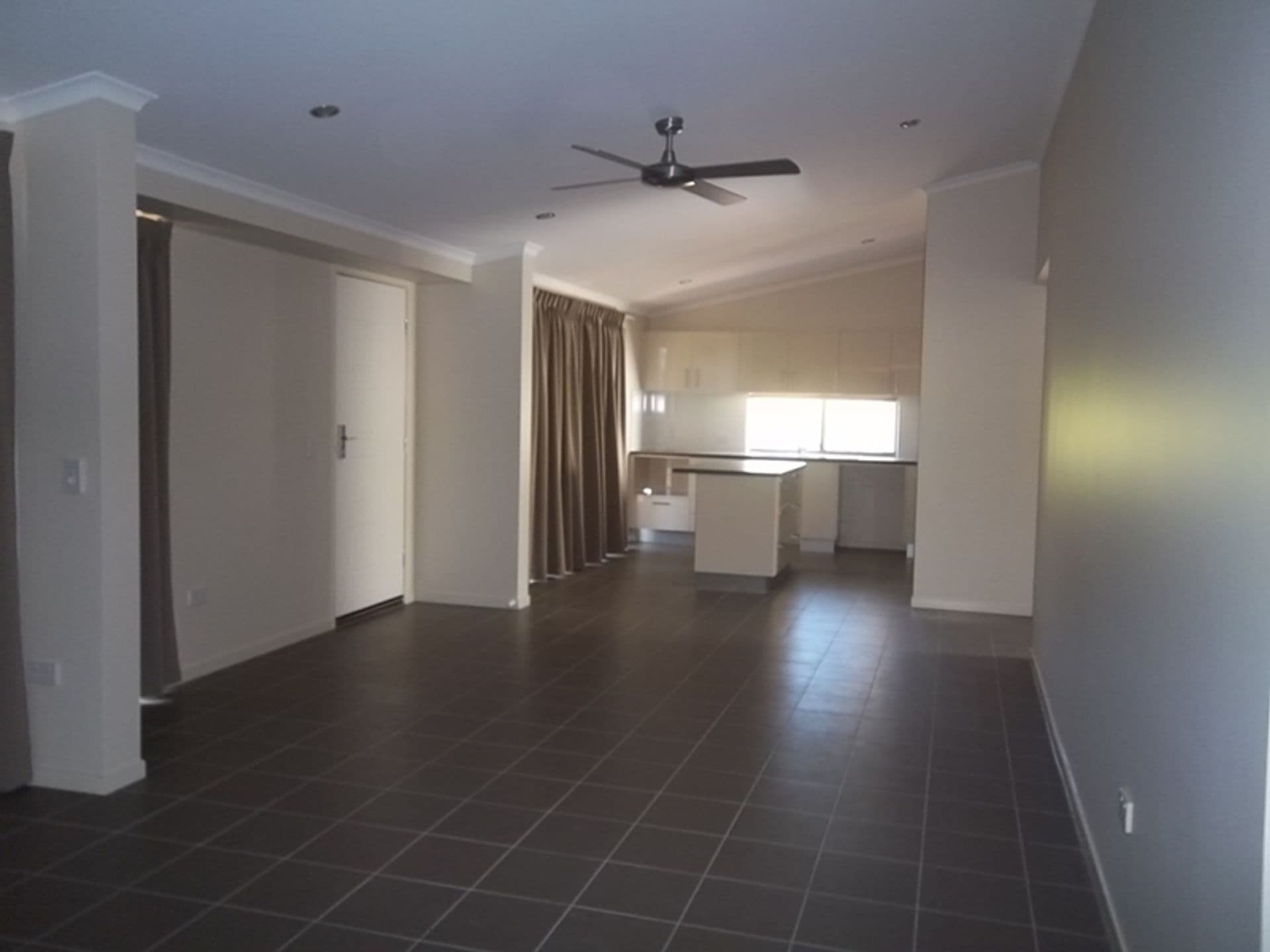 2/1A Leichhardt Drive, Moranbah, QLD, 4744, Moranbah - Thumbnail 4