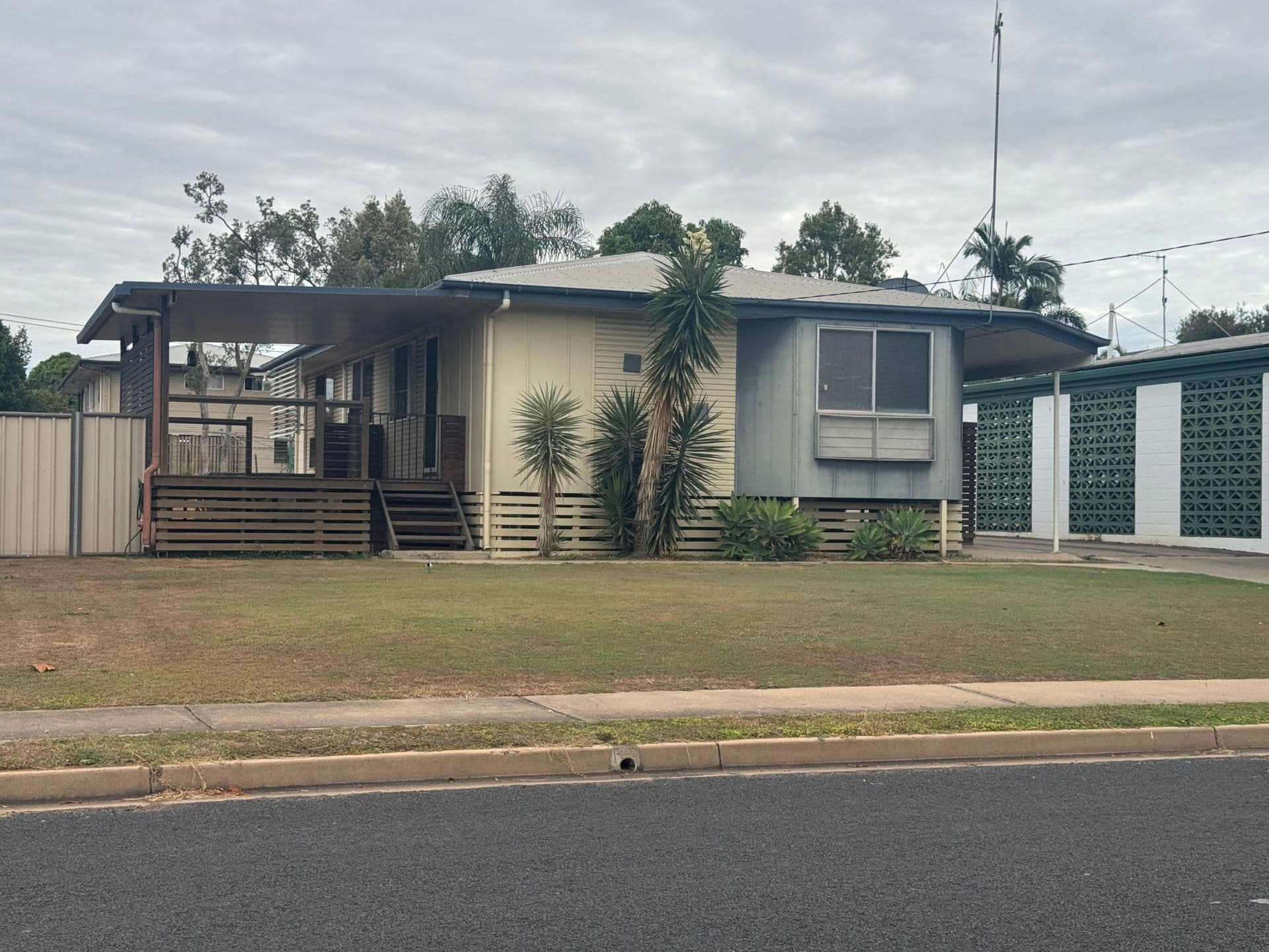 29 Leichhardt Drive, Moranbah, QLD, 4744, Moranbah - Thumbnail 2