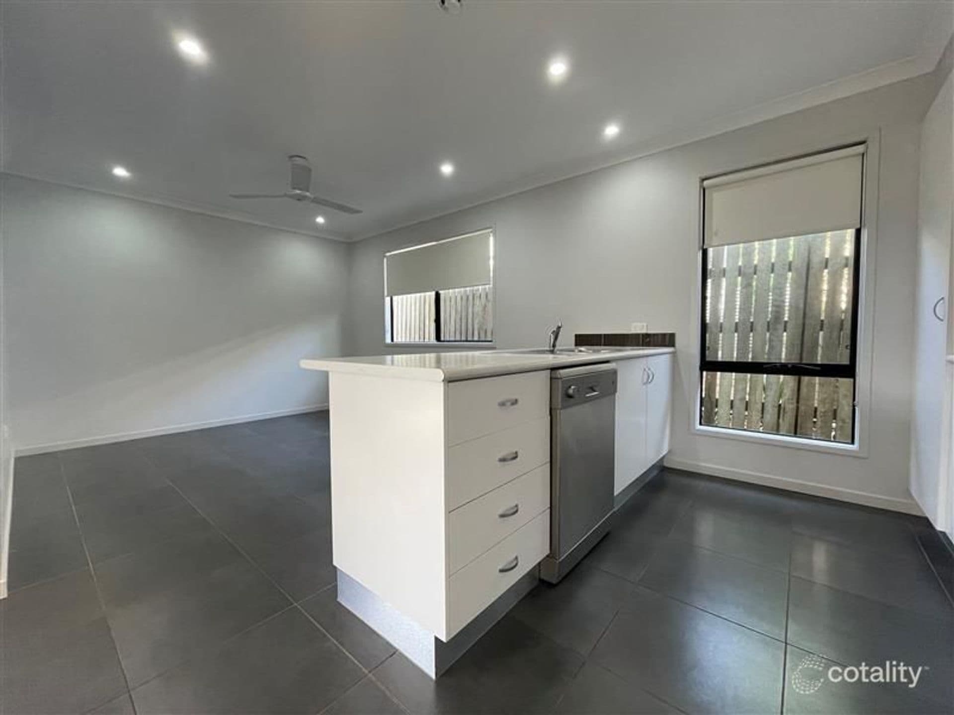17 Bushlark Drive, Moranbah, QLD, 4744, Moranbah - Thumbnail 3