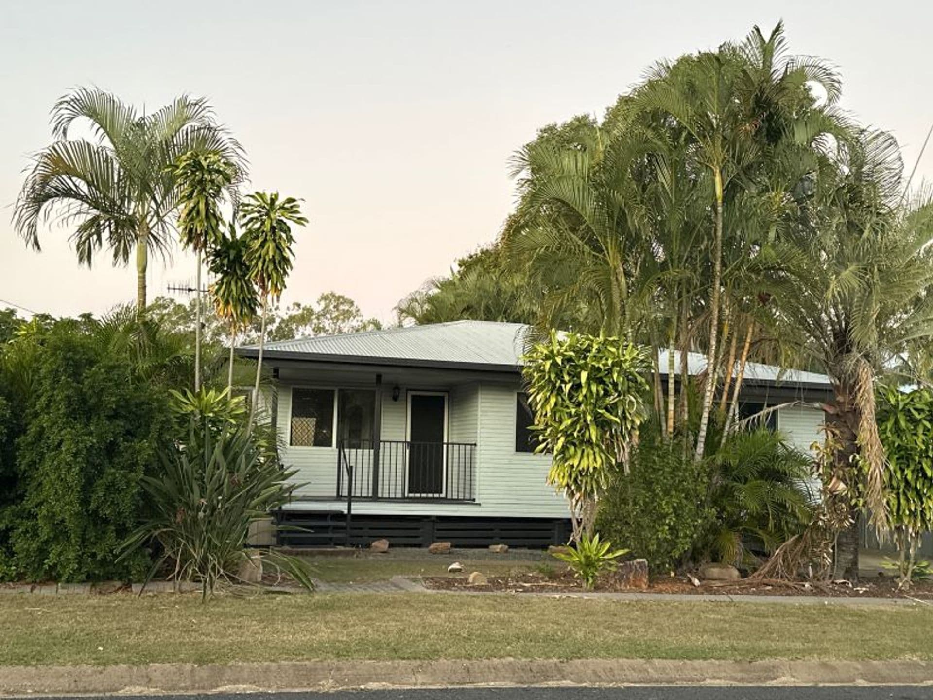 1 Cook Crescent, Dysart, QLD, 4745, Dysart - Thumbnail 2