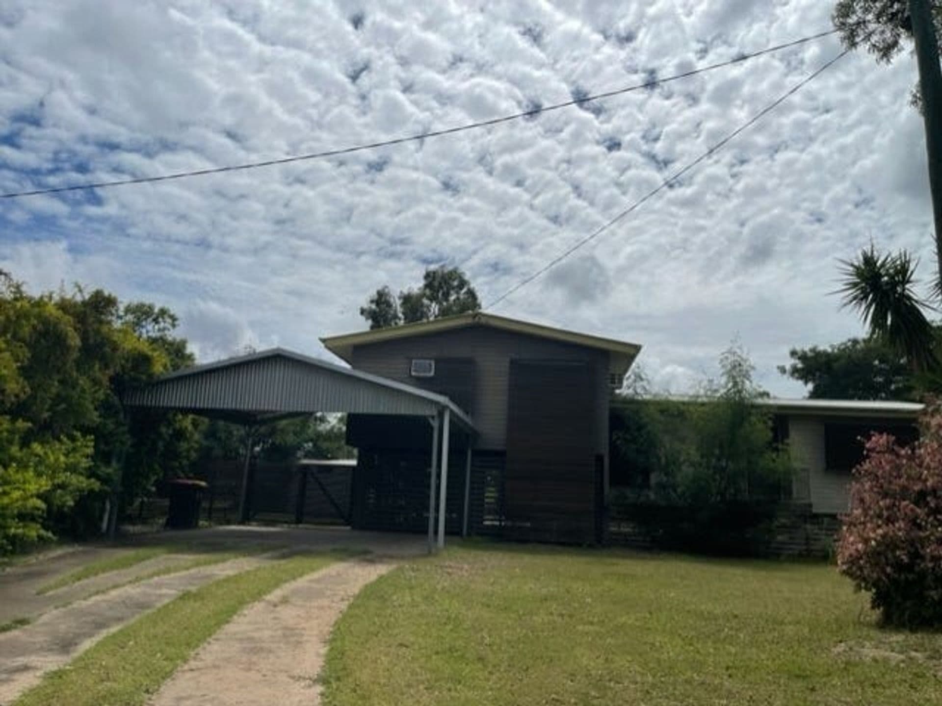 18 Singleton St, Dysart, QLD, 4745, Dysart - Thumbnail 2