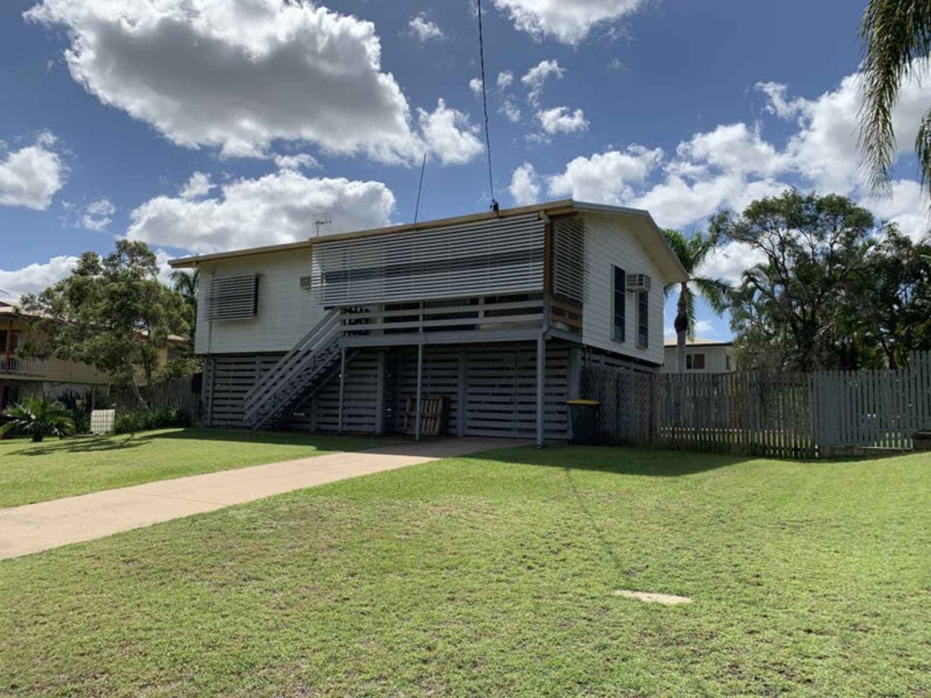 33 Jackson Ave, Moranbah, QLD, 4744, Moranbah - Thumbnail 3